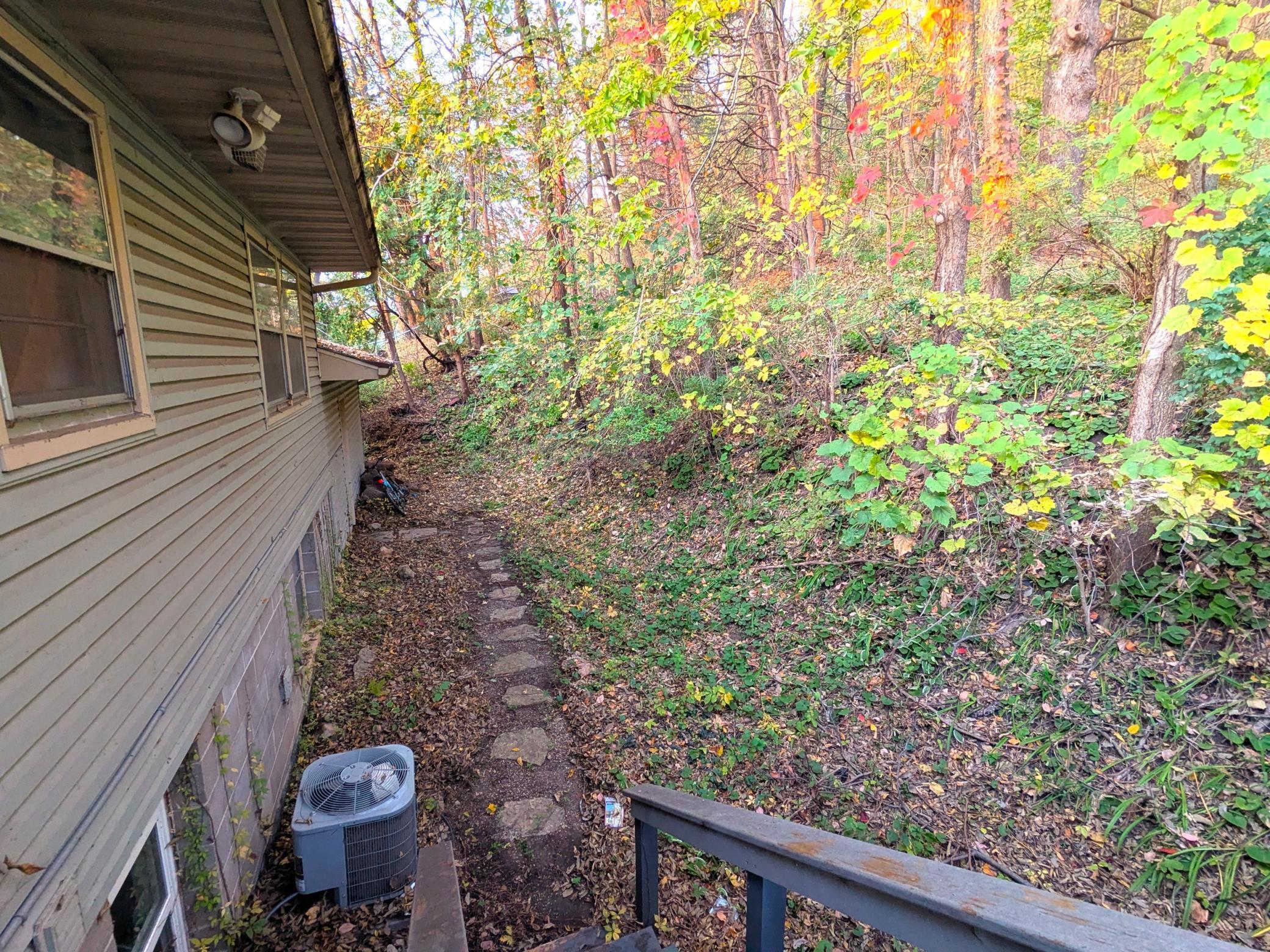 3205 Cliffside Drive Property Photo 30