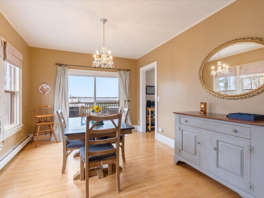 109 Lake Street E Property Photo 6
