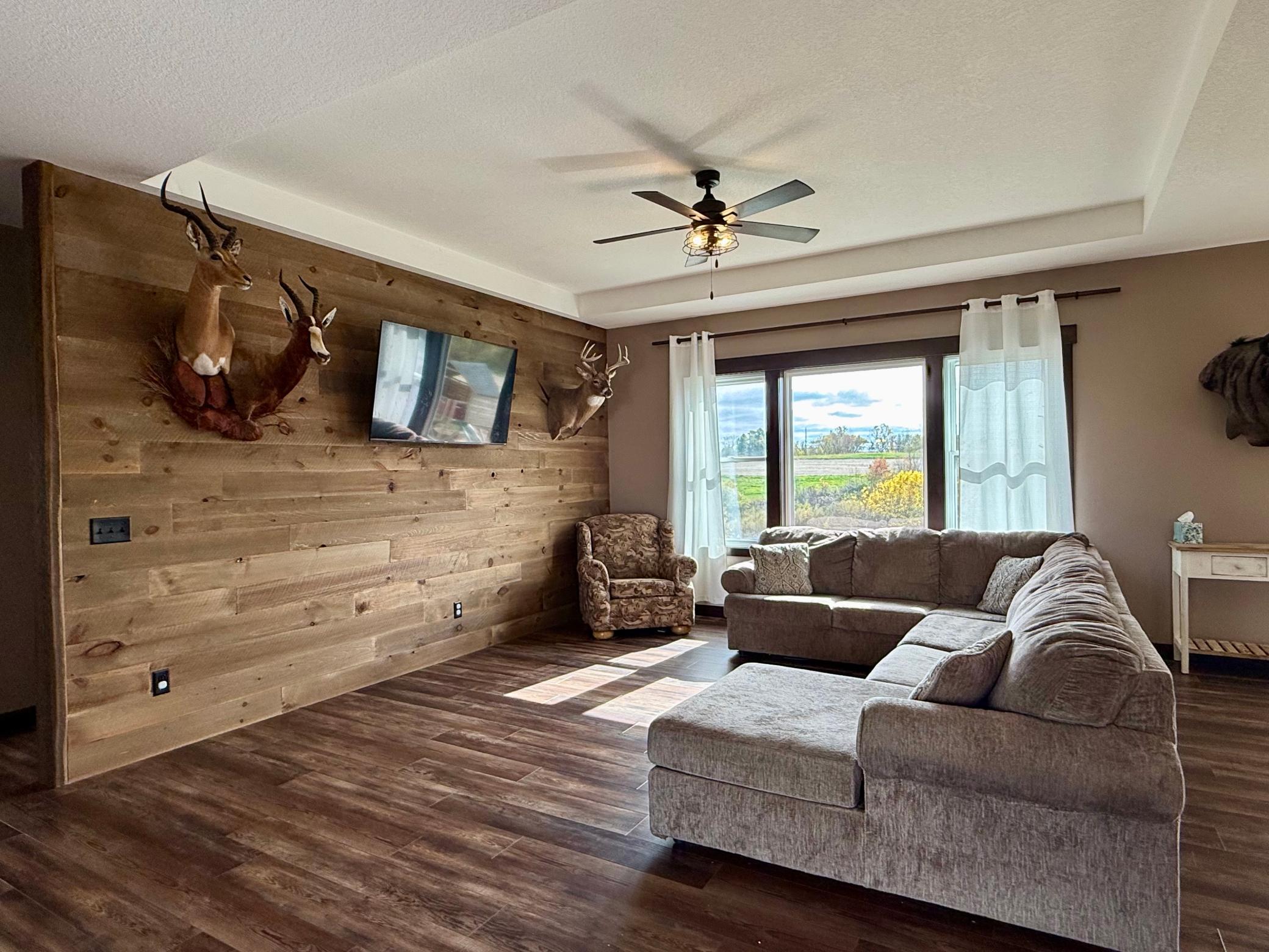 1122 3rd Street Property Photo 6
