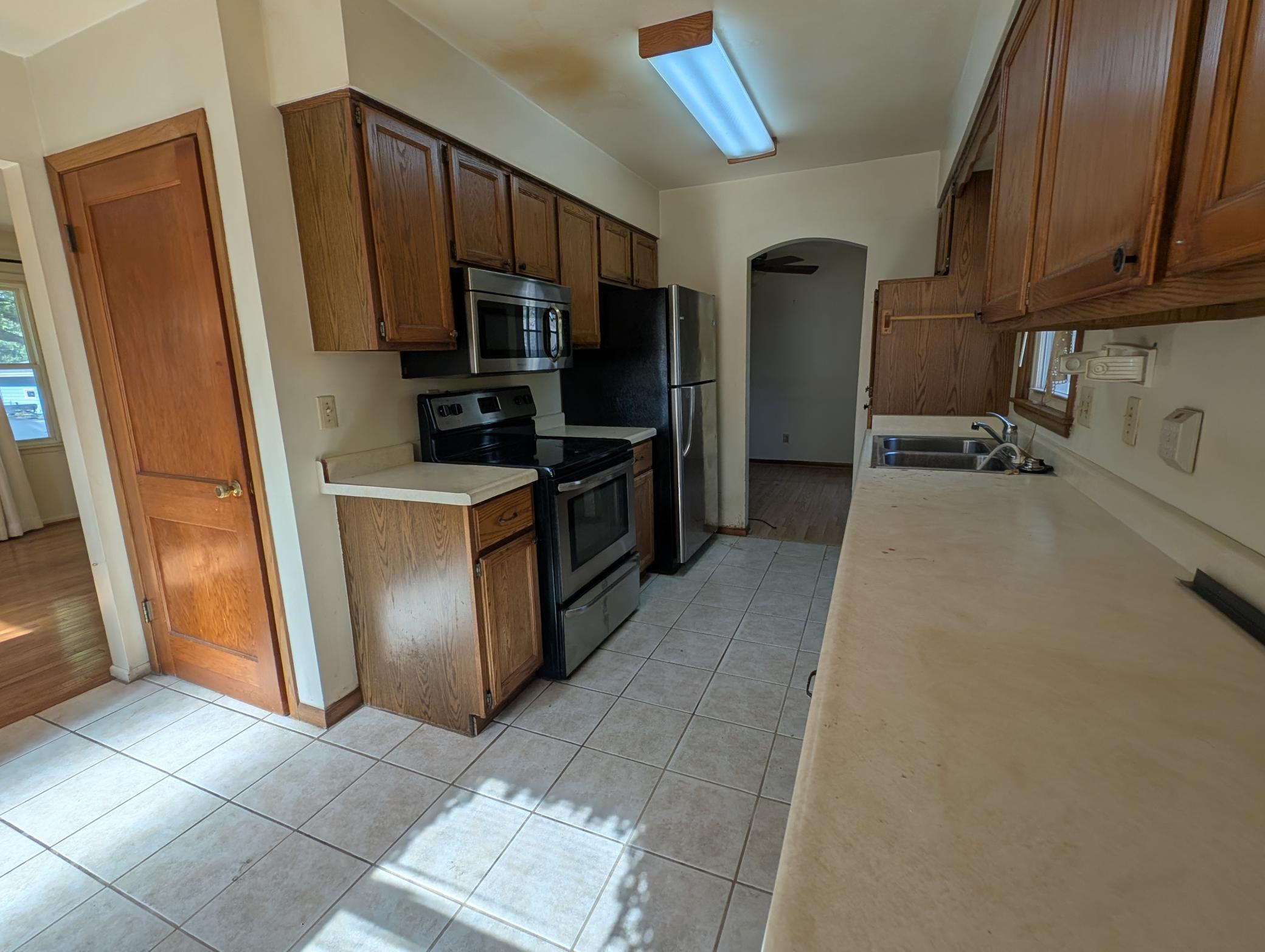 2602 11th Avenue Nw Property Photo 5