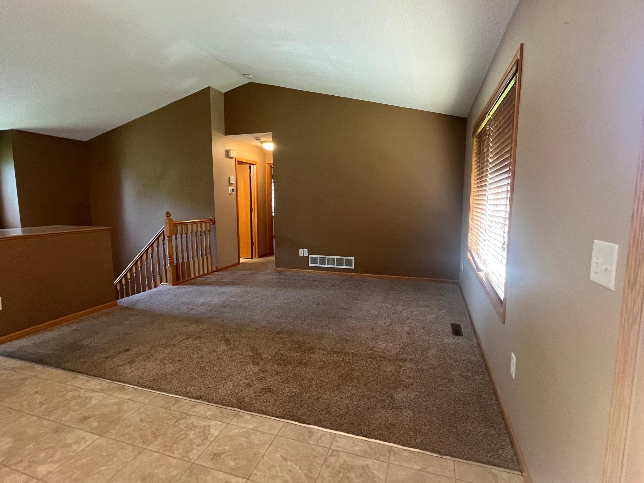 7776 Large Avenue Ne Property Photo 8