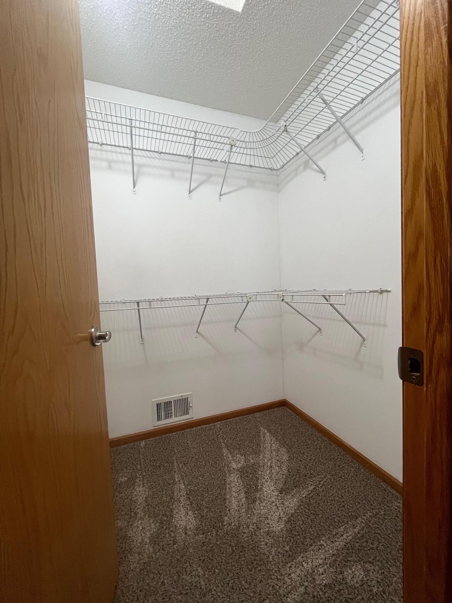 7776 Large Avenue Ne Property Photo 18