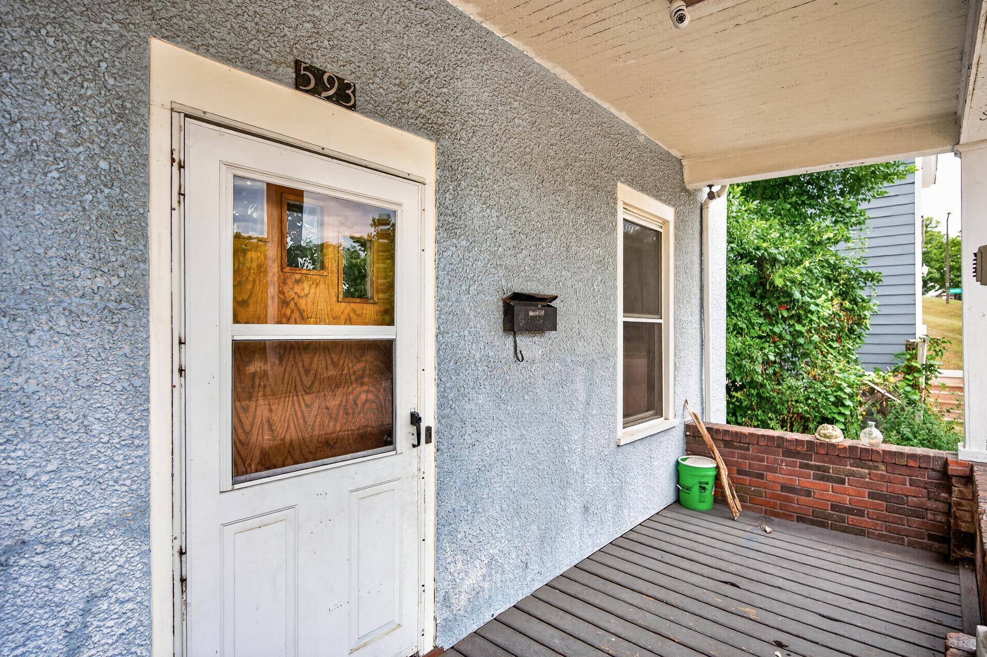 591 Payne Avenue Property Photo 4