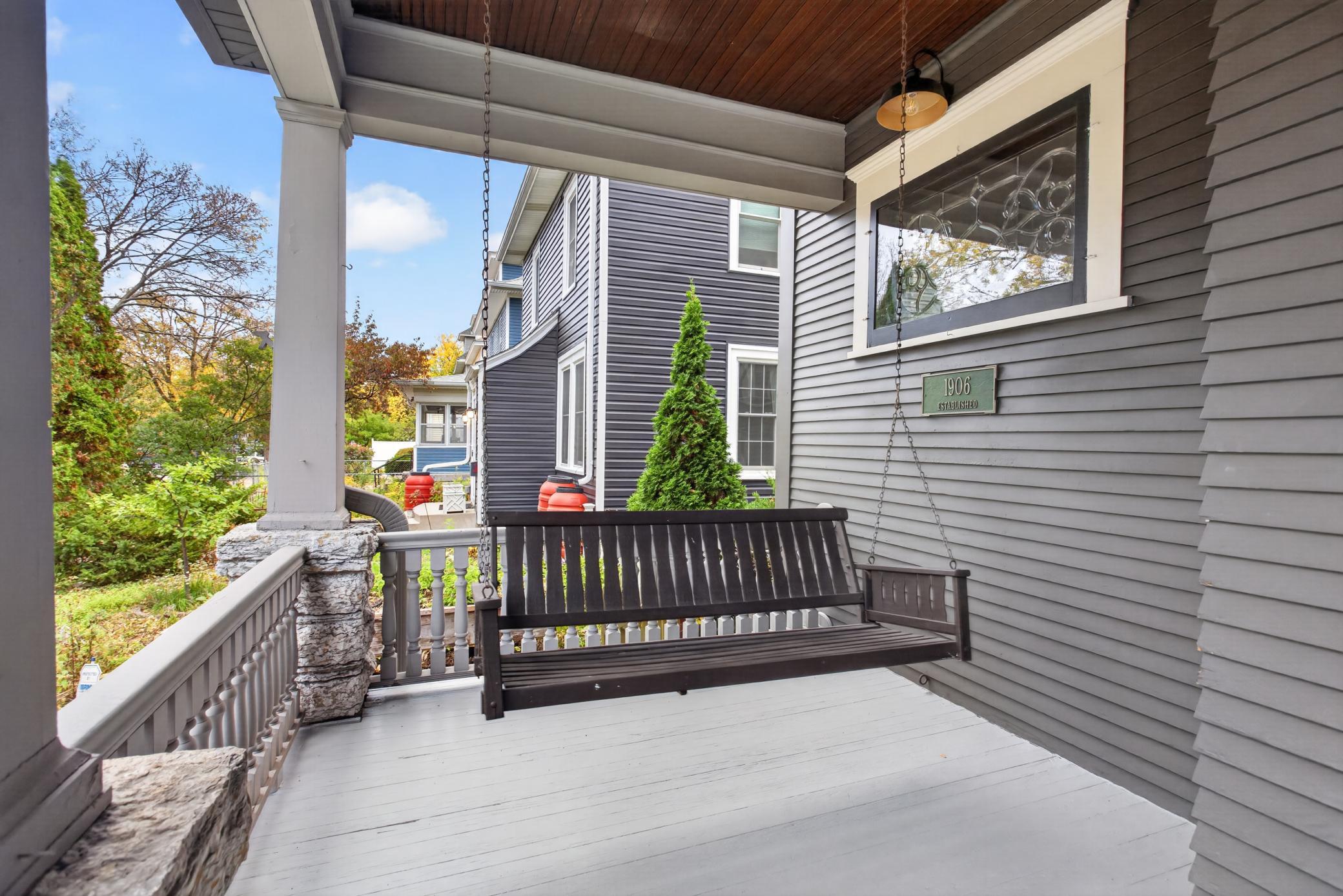 3121 Park Avenue Property Photo 5