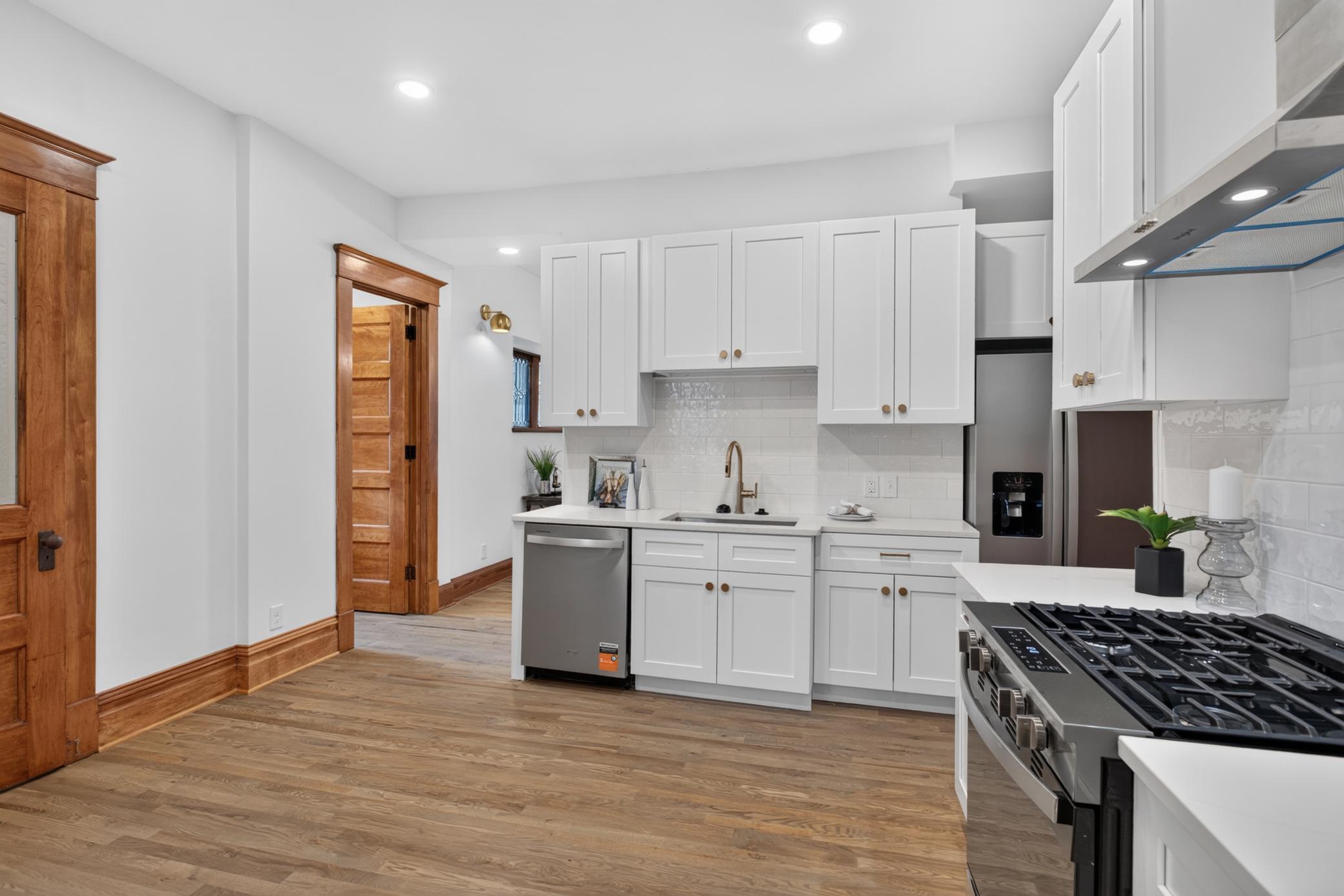 3121 Park Avenue Property Photo 19