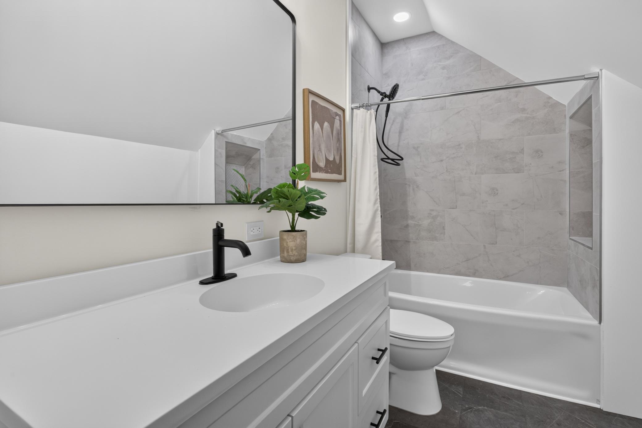 3121 Park Avenue Property Photo 43