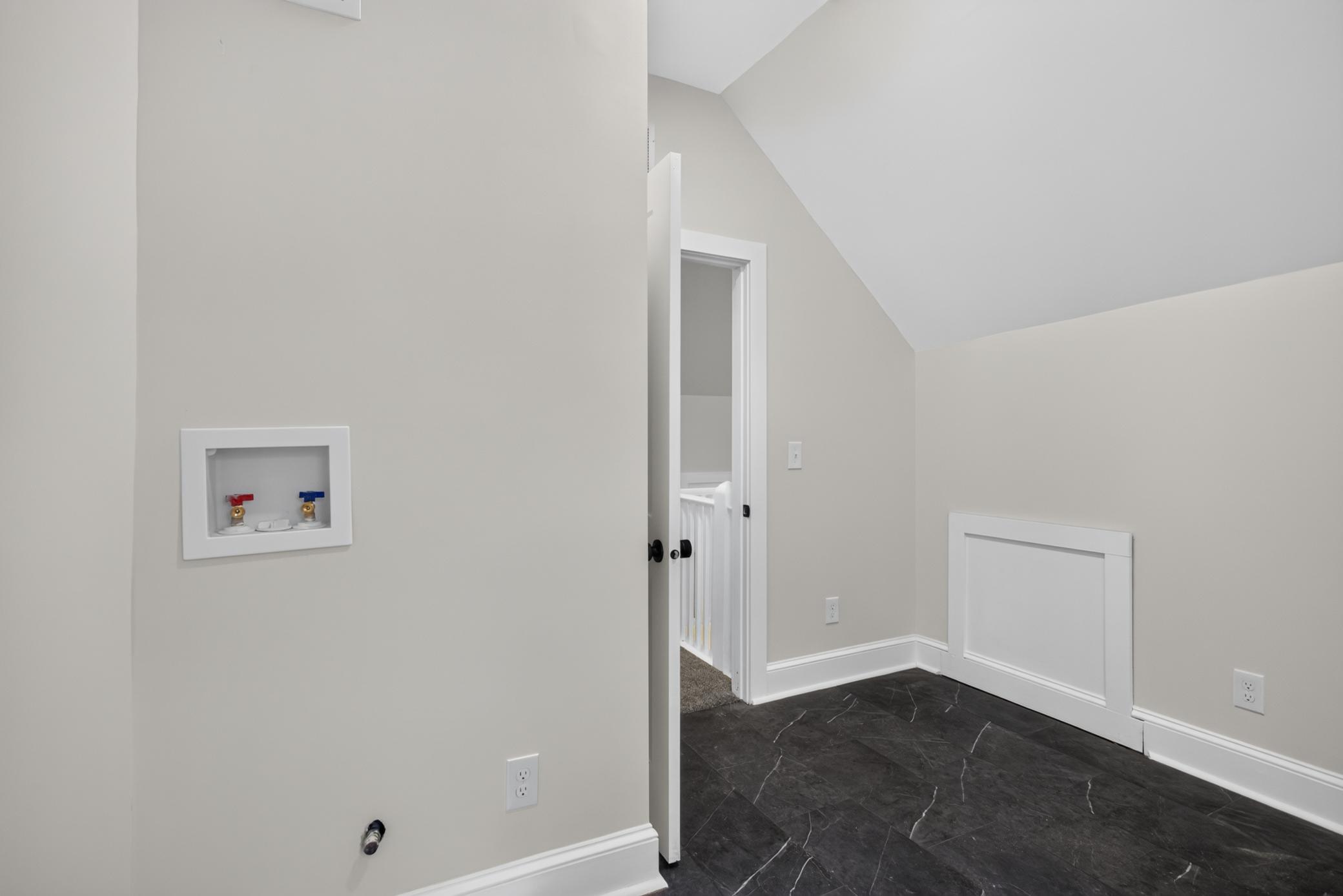 3121 Park Avenue Property Photo 46