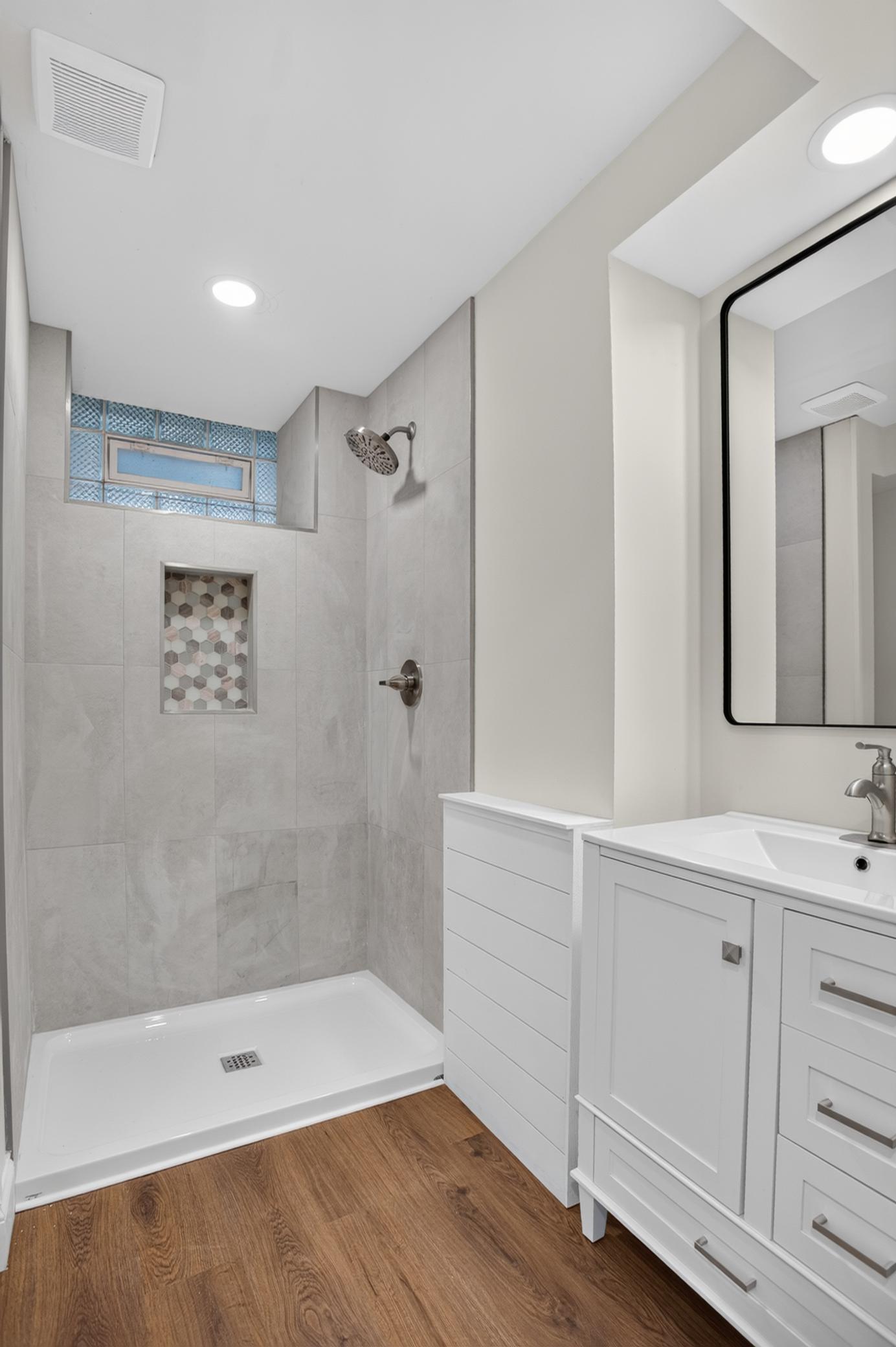 3121 Park Avenue Property Photo 54