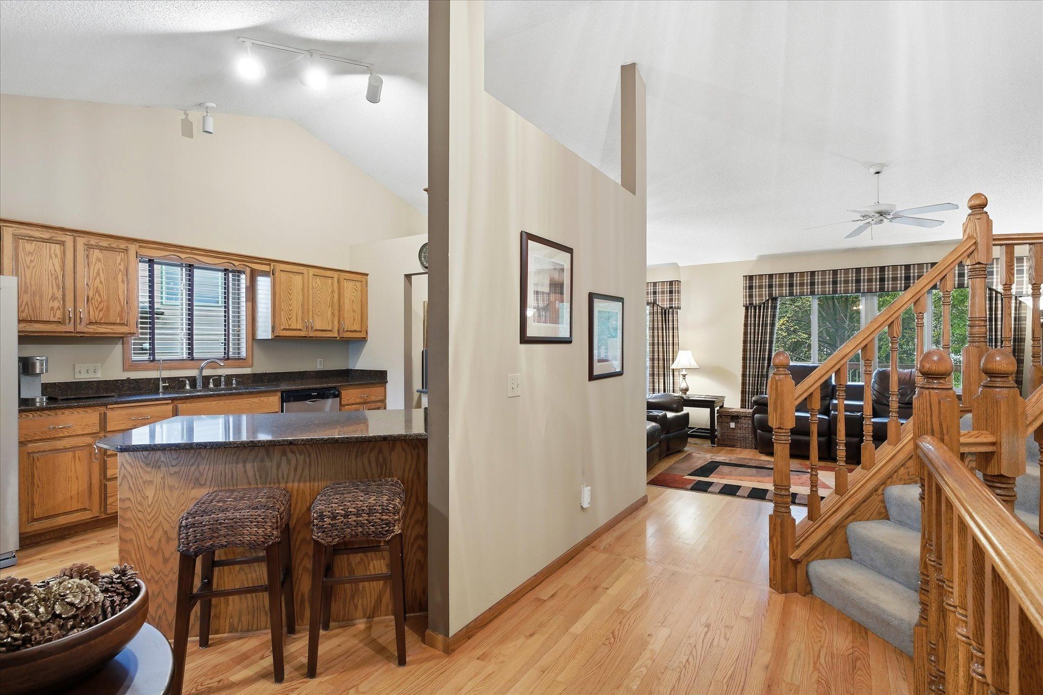 9213 Queens Gardens Property Photo 6