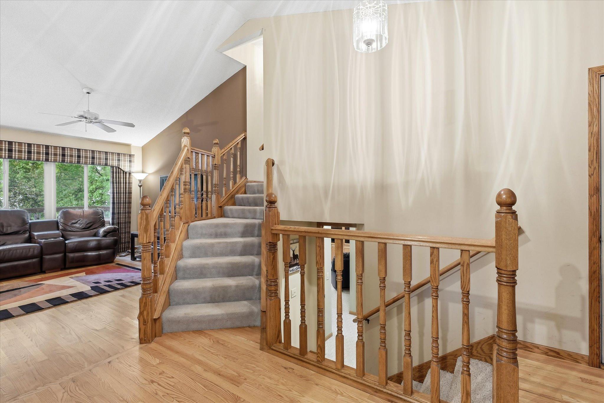 9213 Queens Gardens Property Photo 7