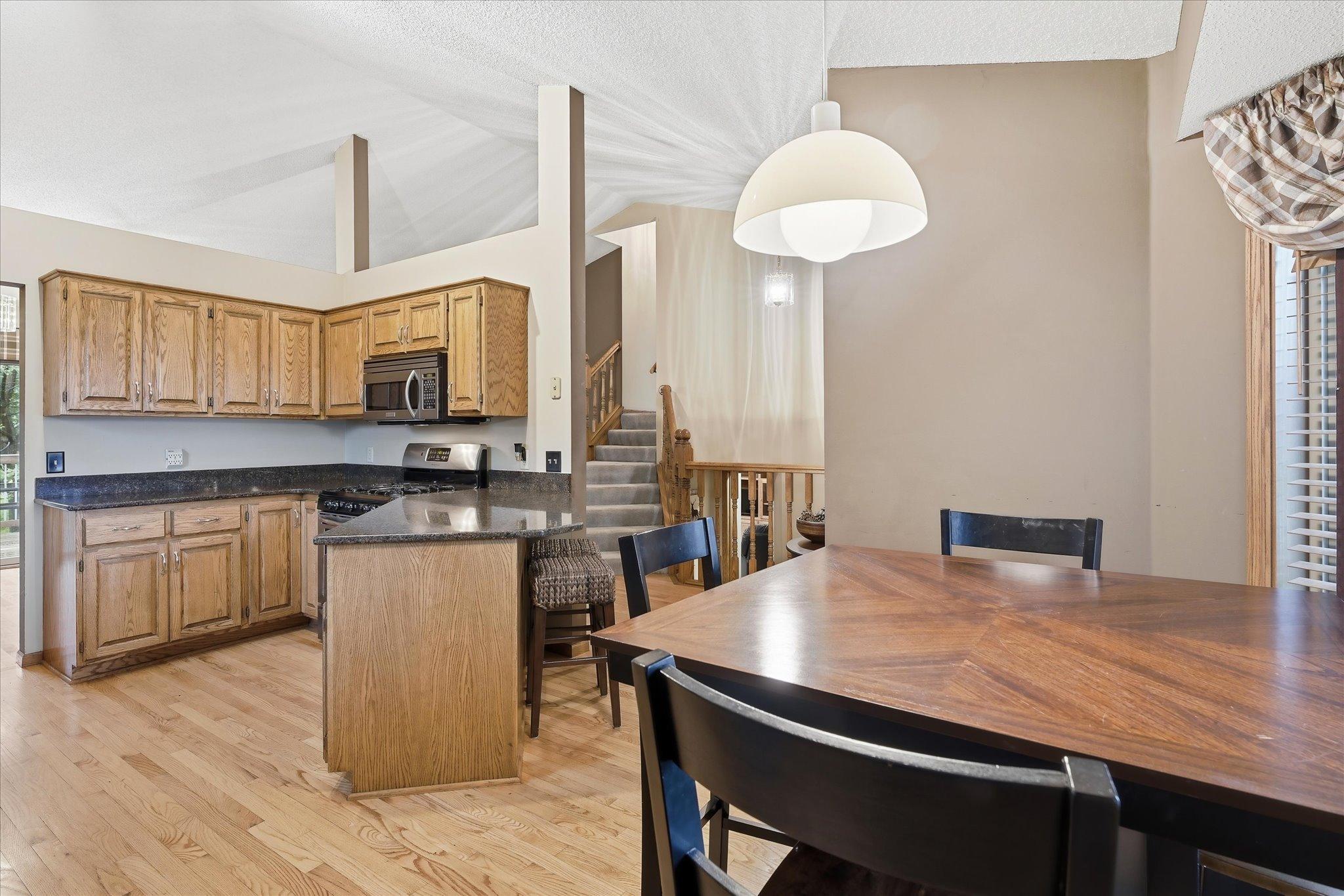 9213 Queens Gardens Property Photo 11