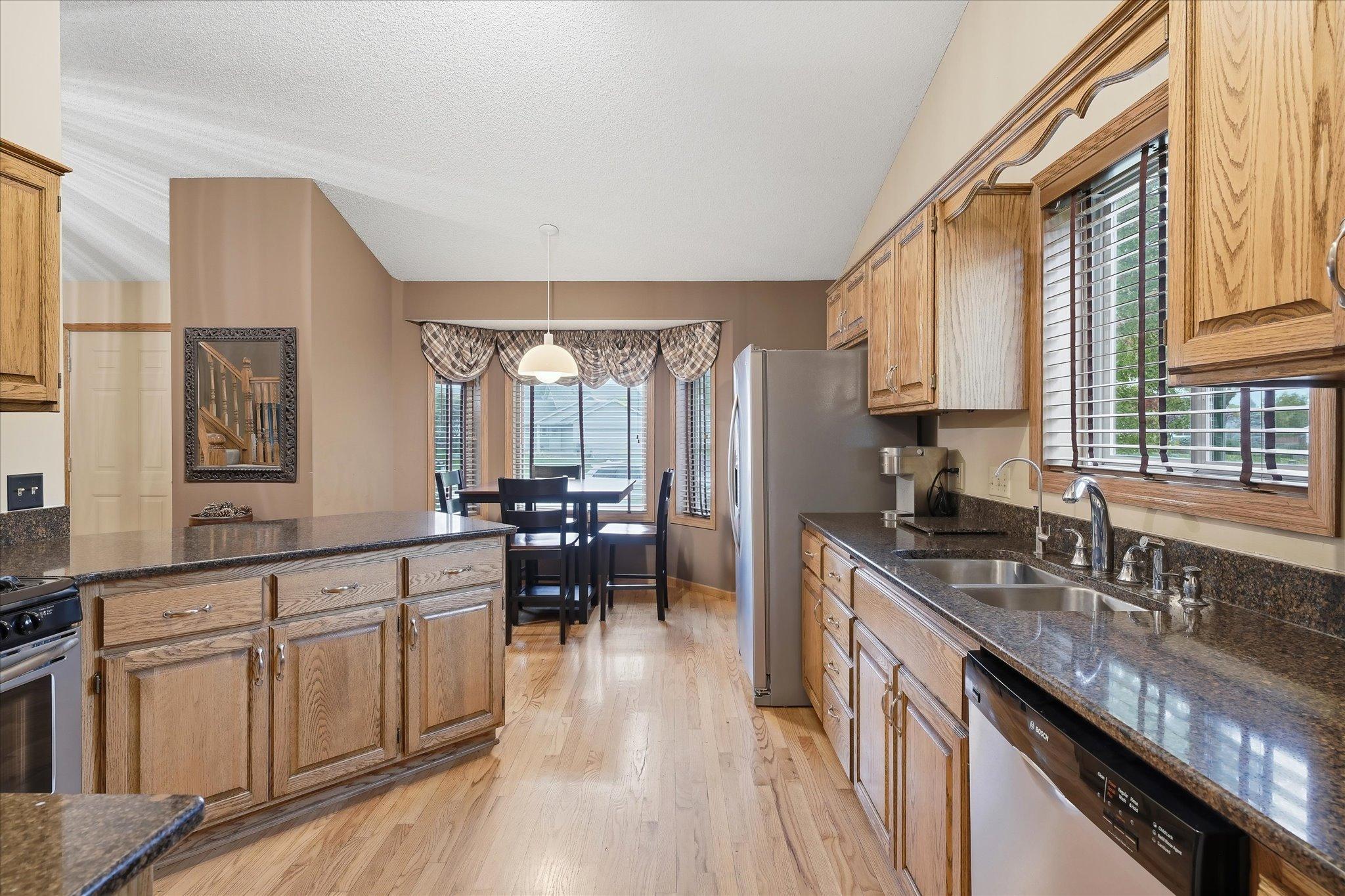 9213 Queens Gardens Property Photo 15