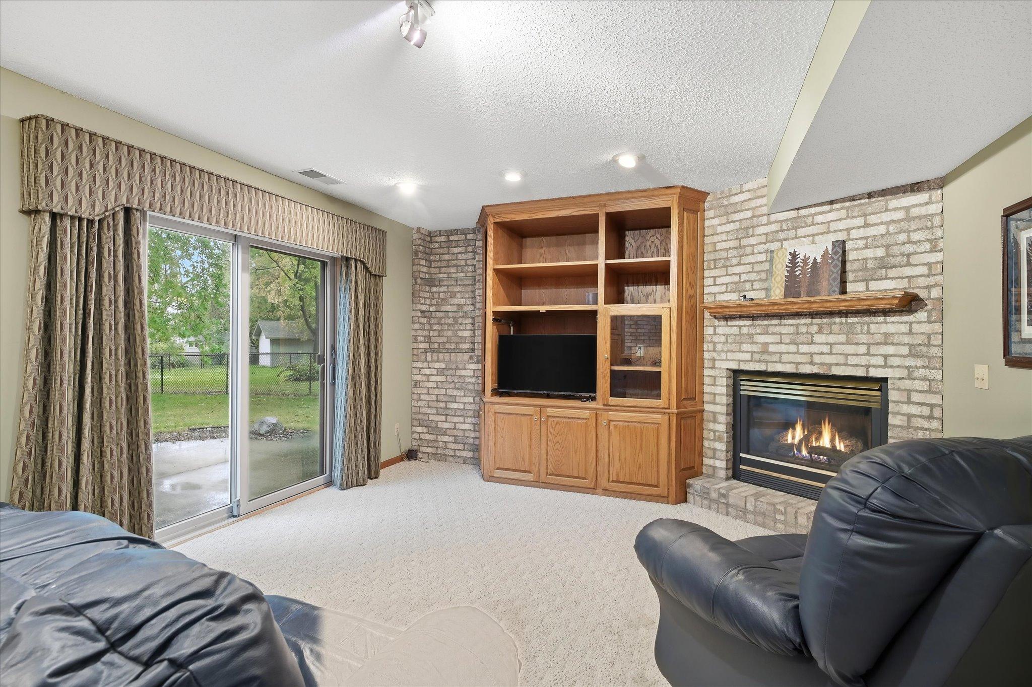9213 Queens Gardens Property Photo 35