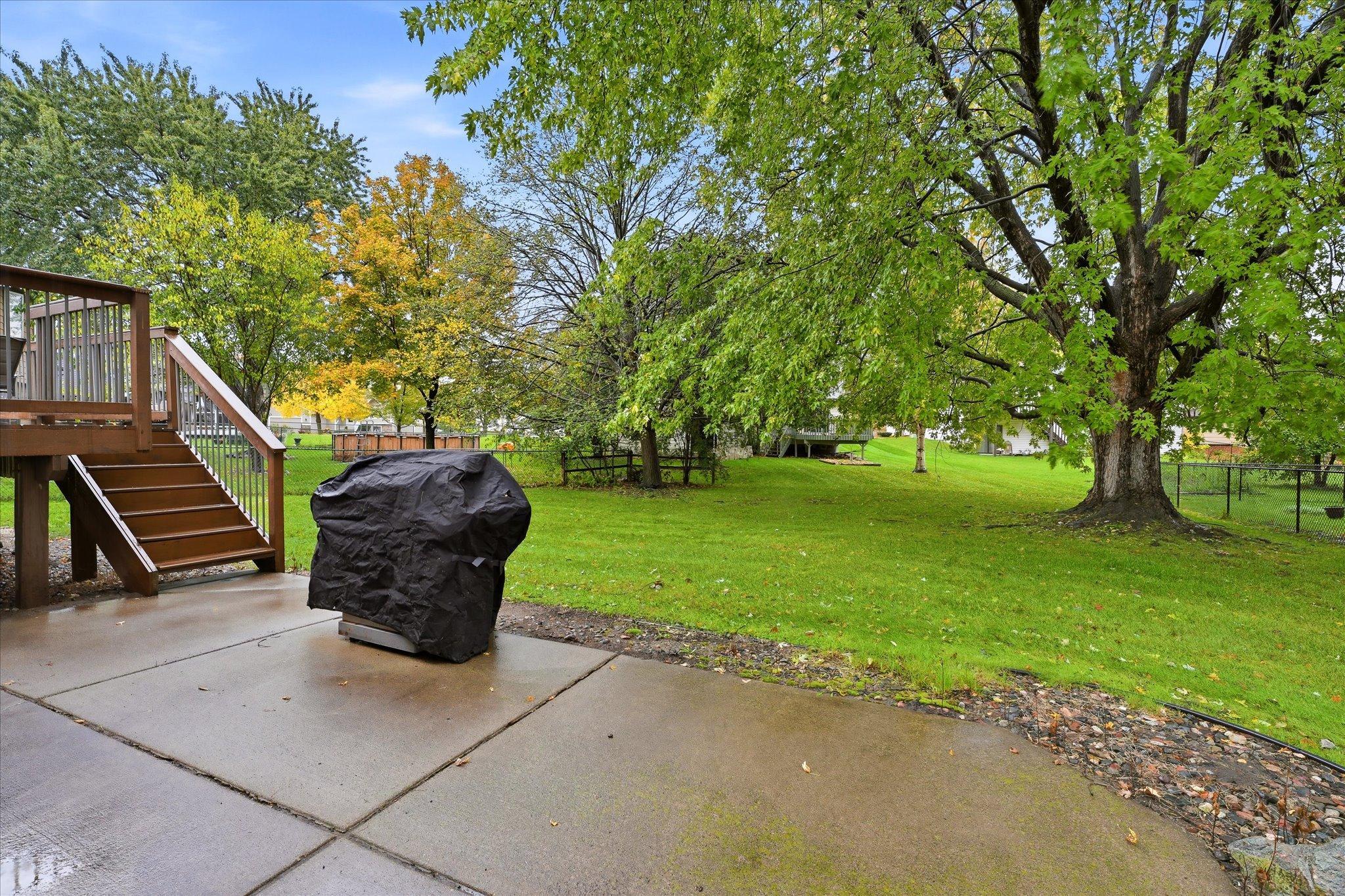 9213 Queens Gardens Property Photo 52