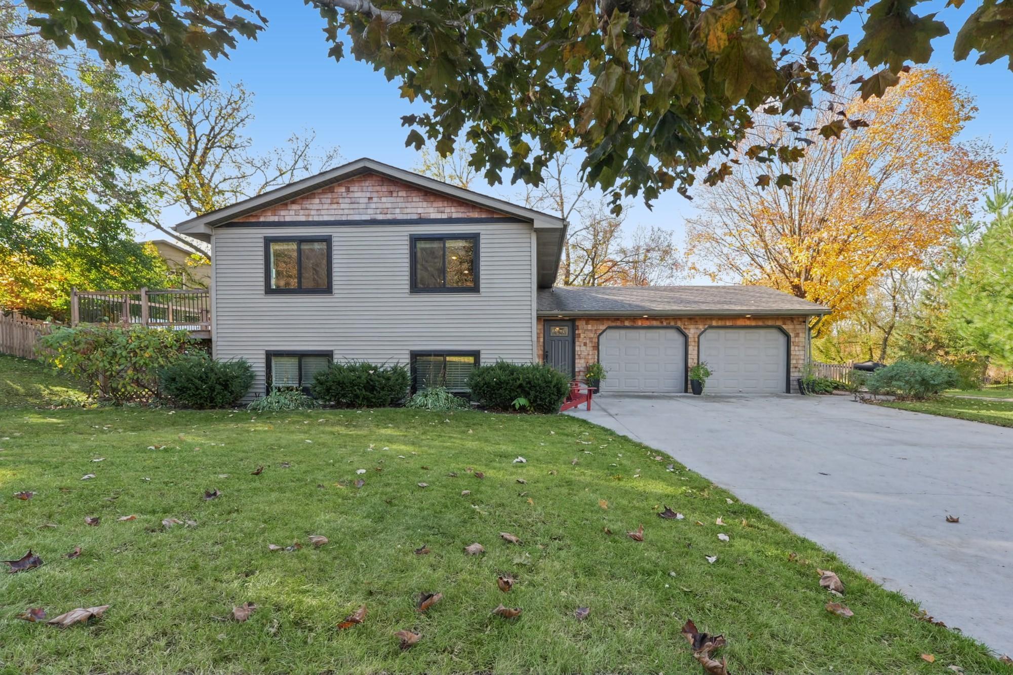 8784 Woodlawn Drive Property Photo 1