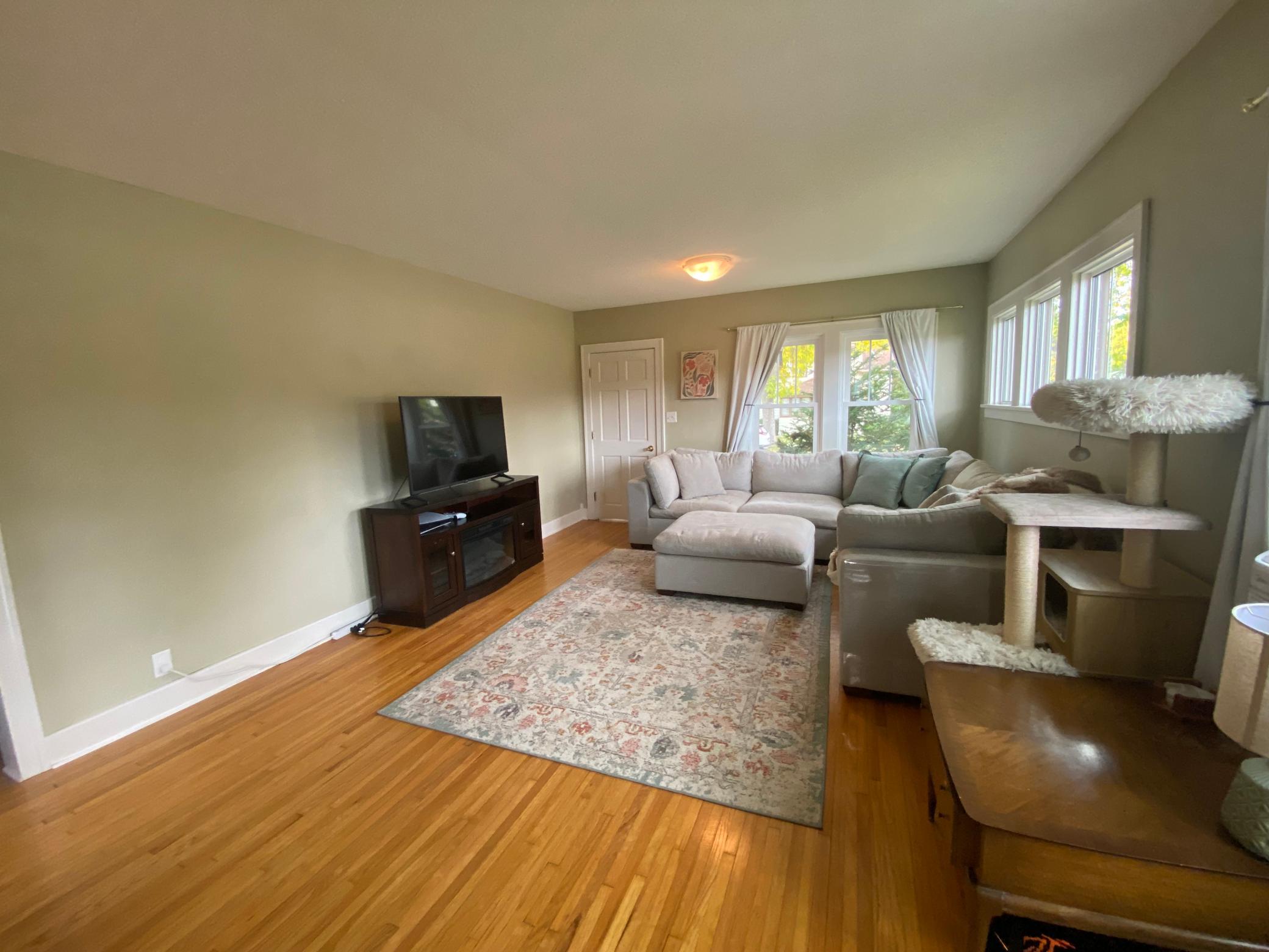 1253 6th Avenue Se Property Photo 4