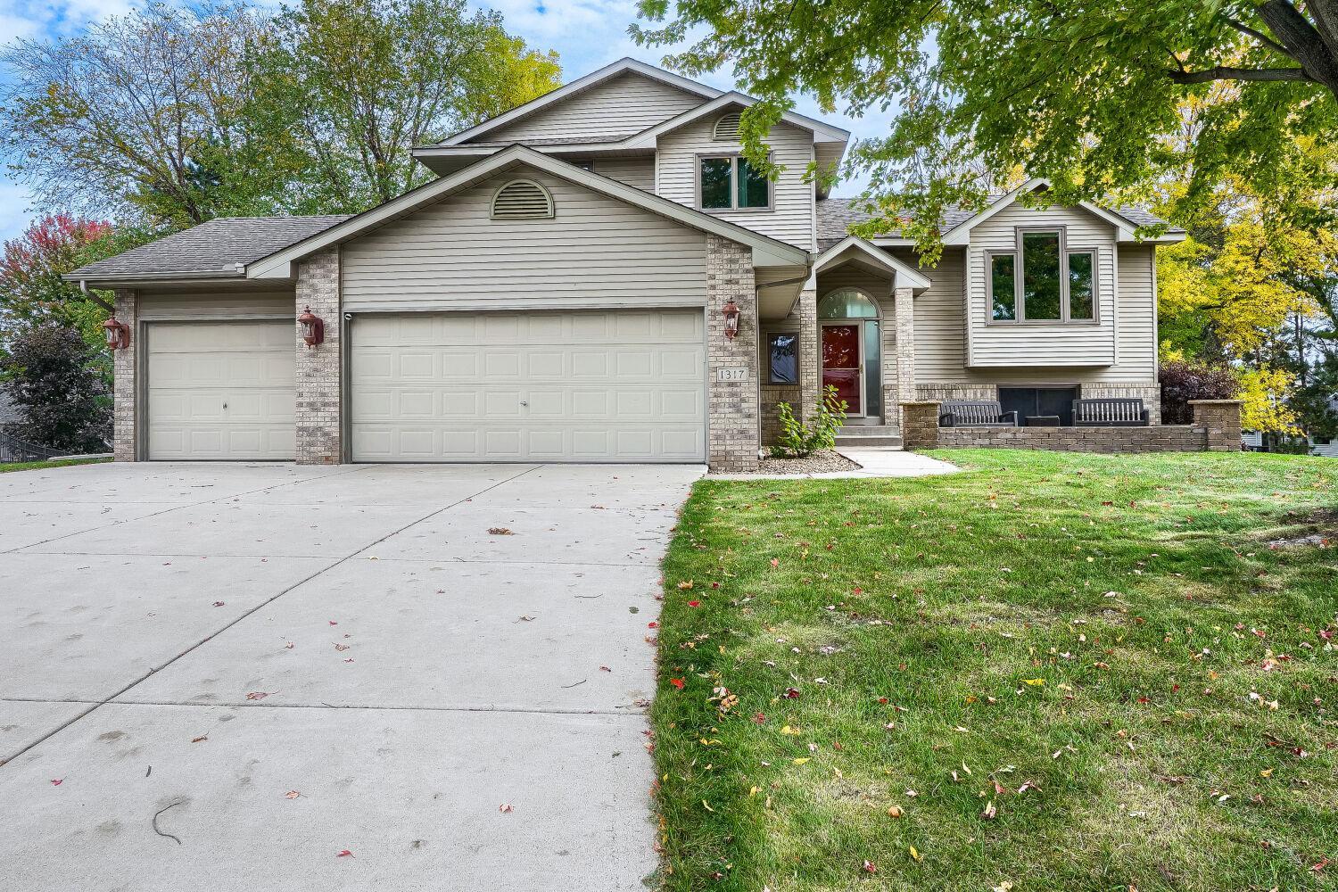 1317 Schooner Court Property Photo 1