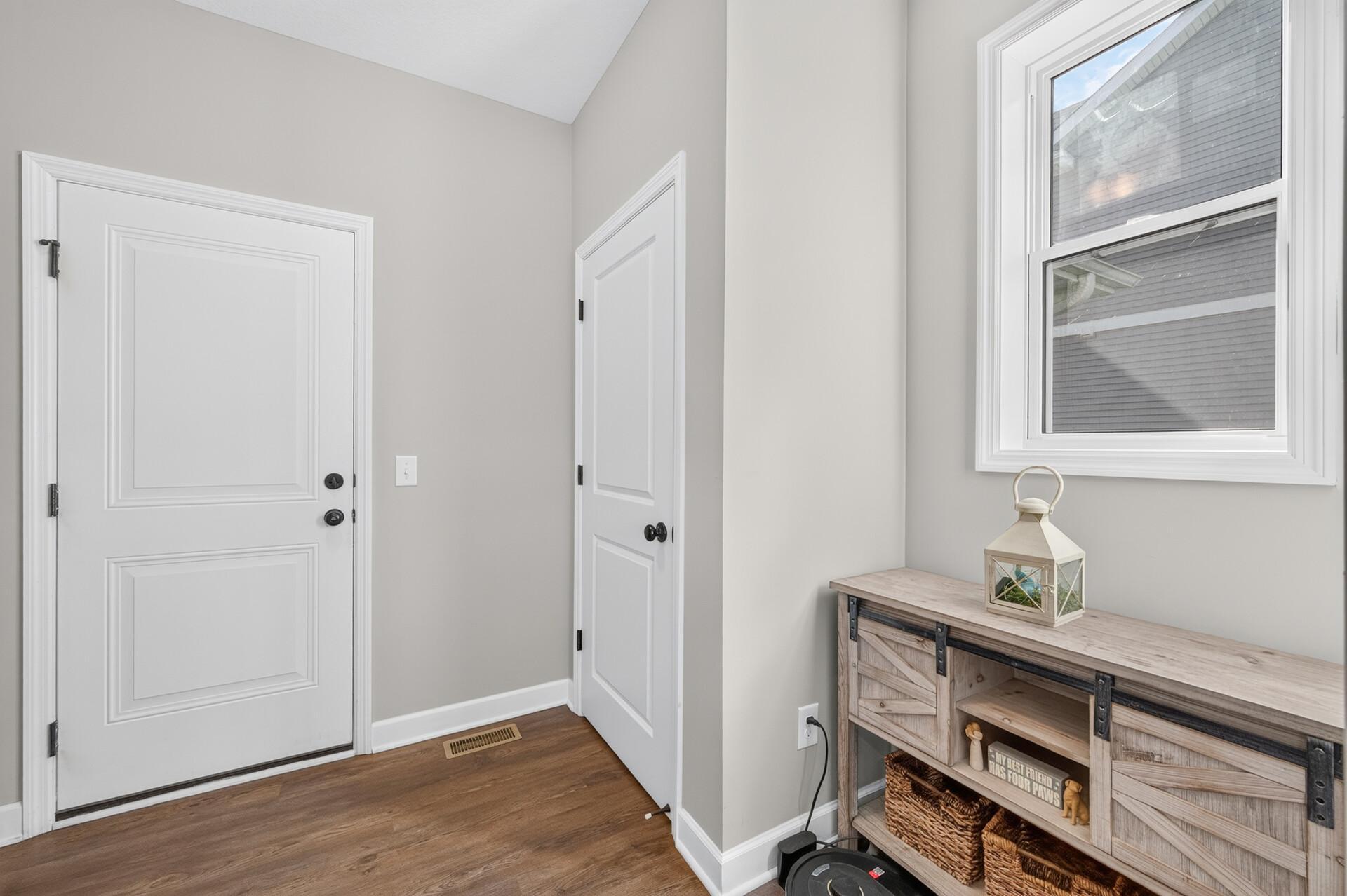 10708 29th Street Ne Property Photo 21
