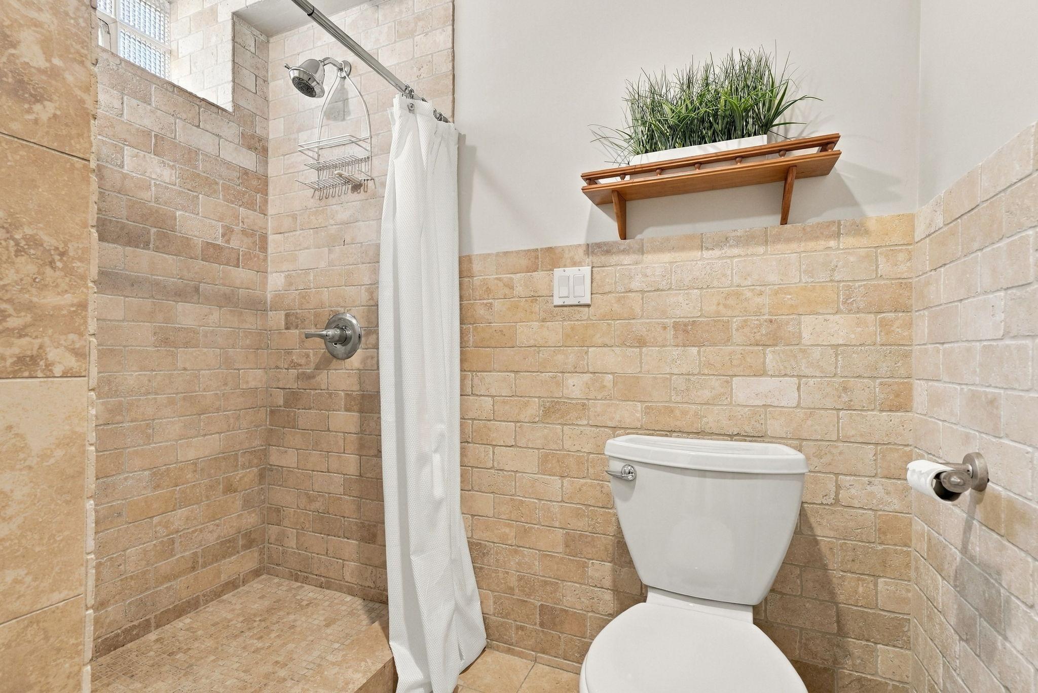 2708 Ewing Avenue S Property Photo 47