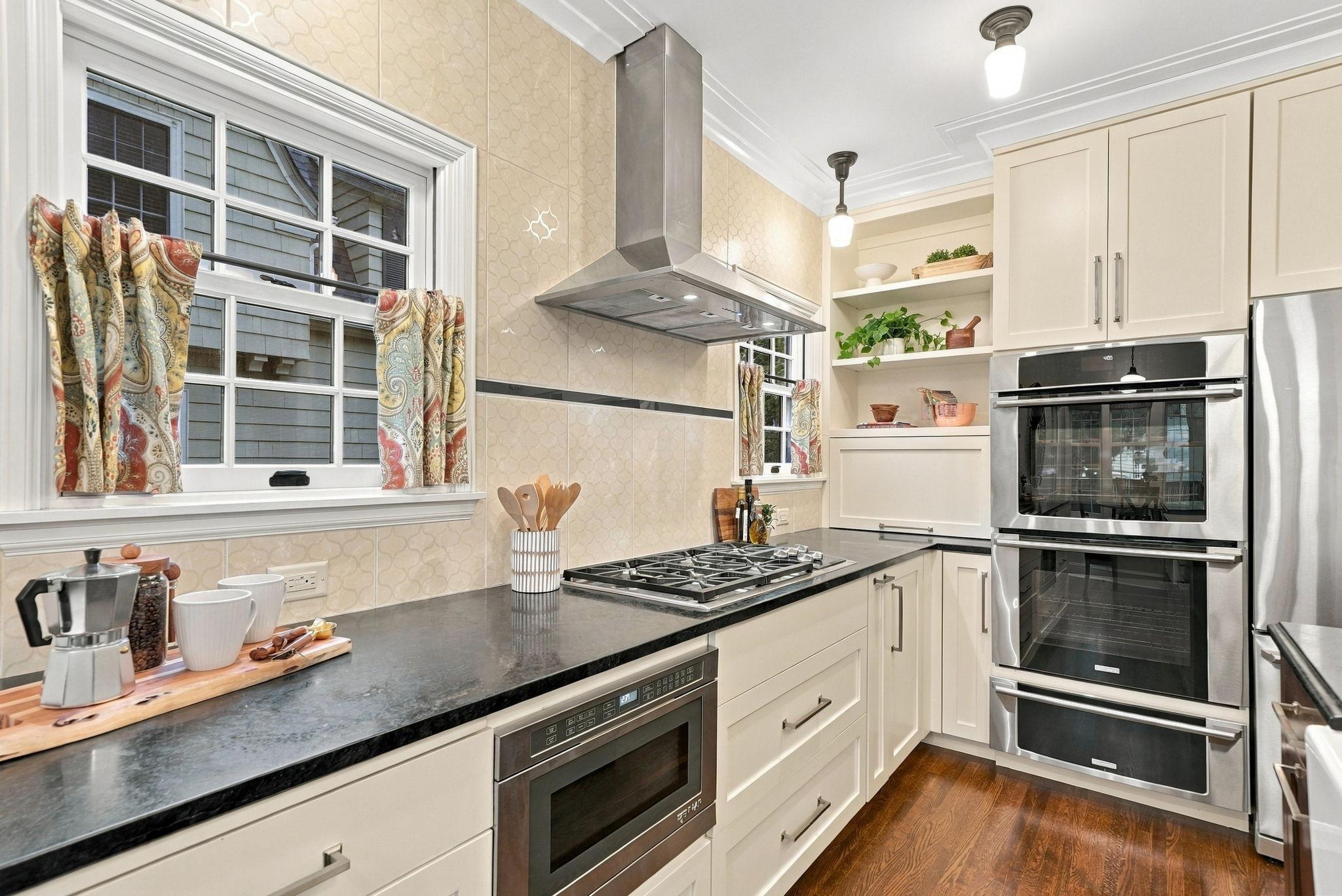 2708 Ewing Avenue S Property Photo 52