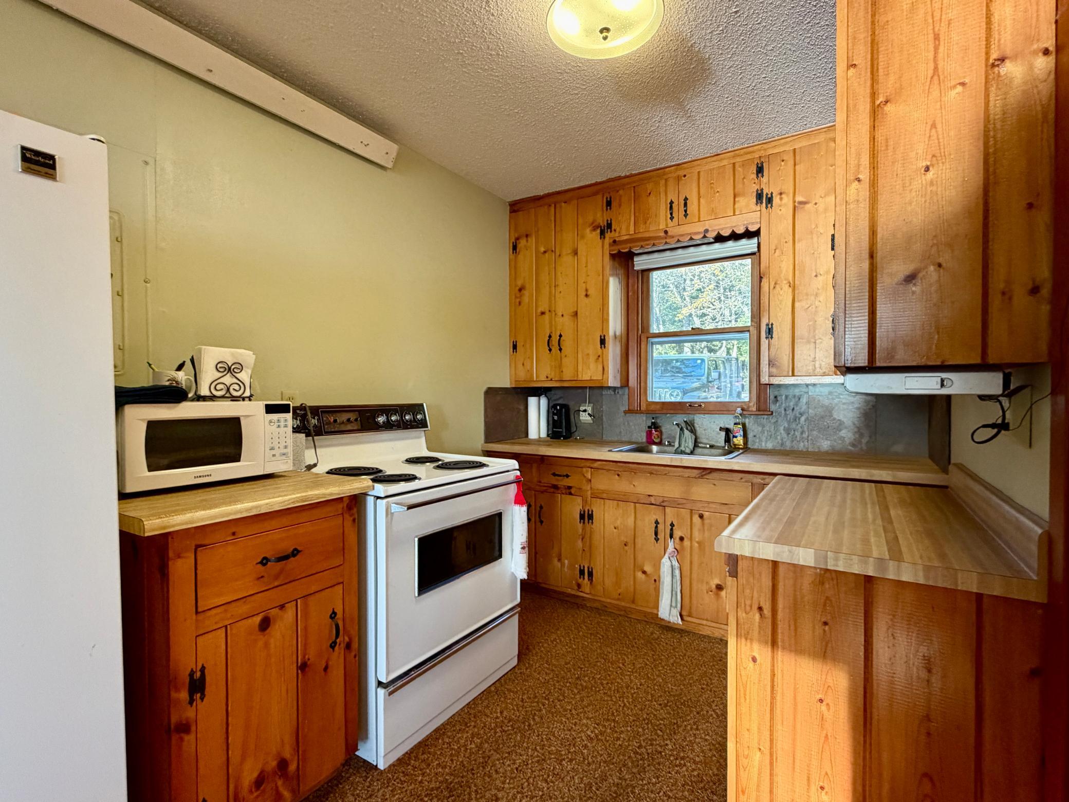 30519 Bonanza Road Property Photo 6