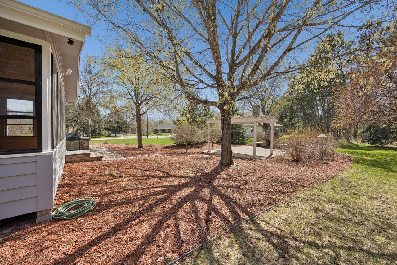 2721 Meadowrose Boulevard Property Photo 9