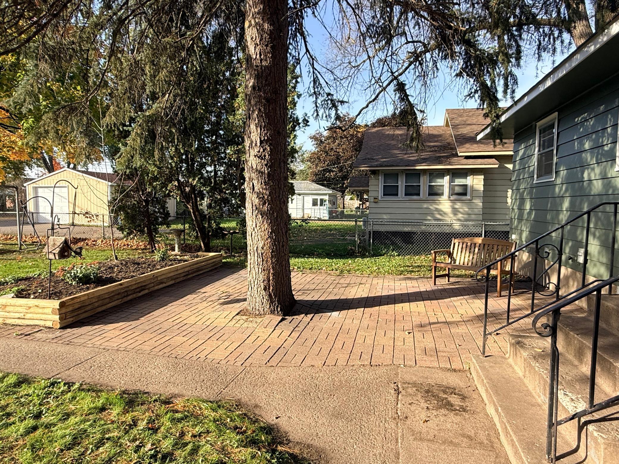 227 22nd Avenue N Property Photo 30