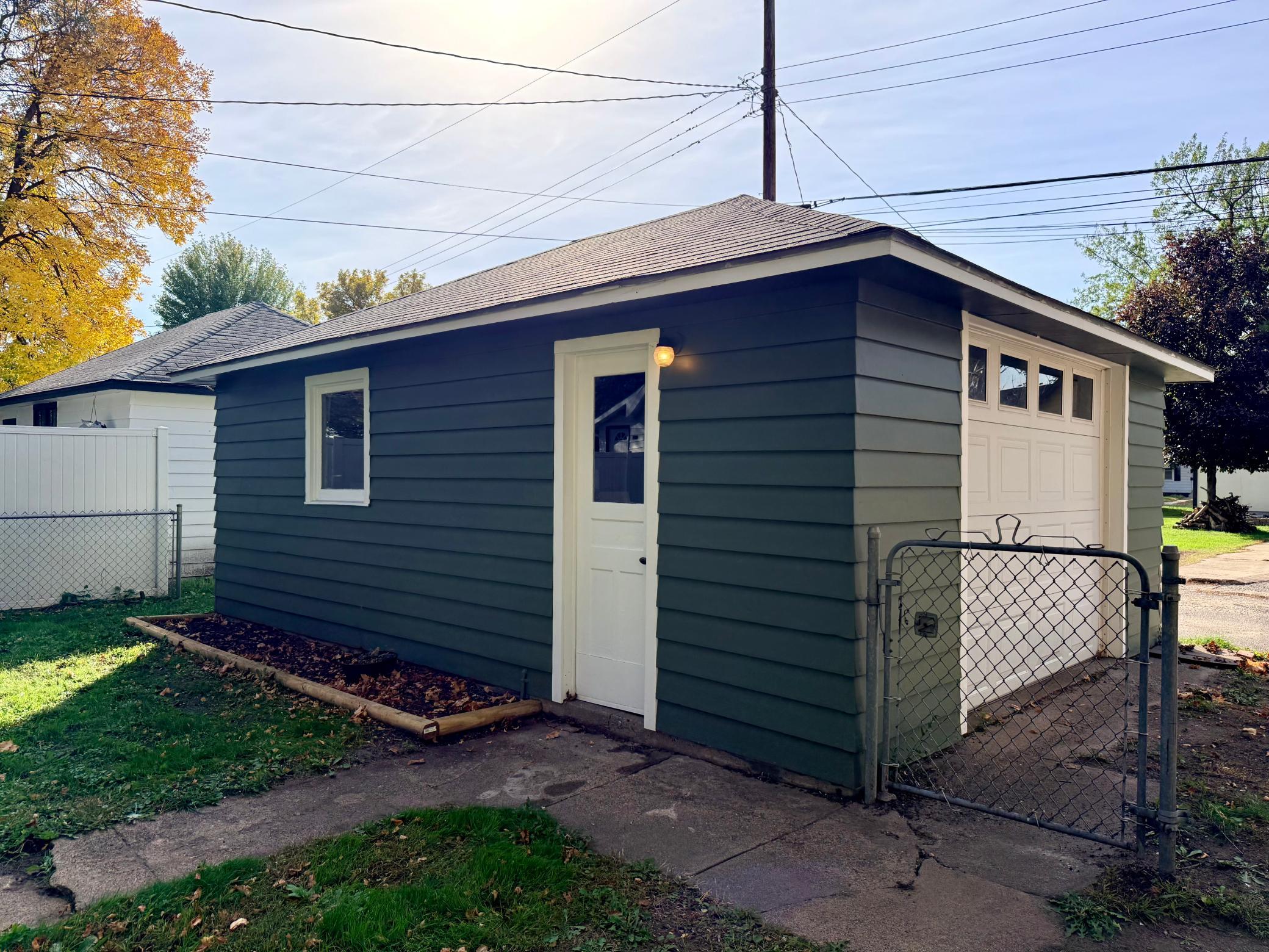 227 22nd Avenue N Property Photo 36