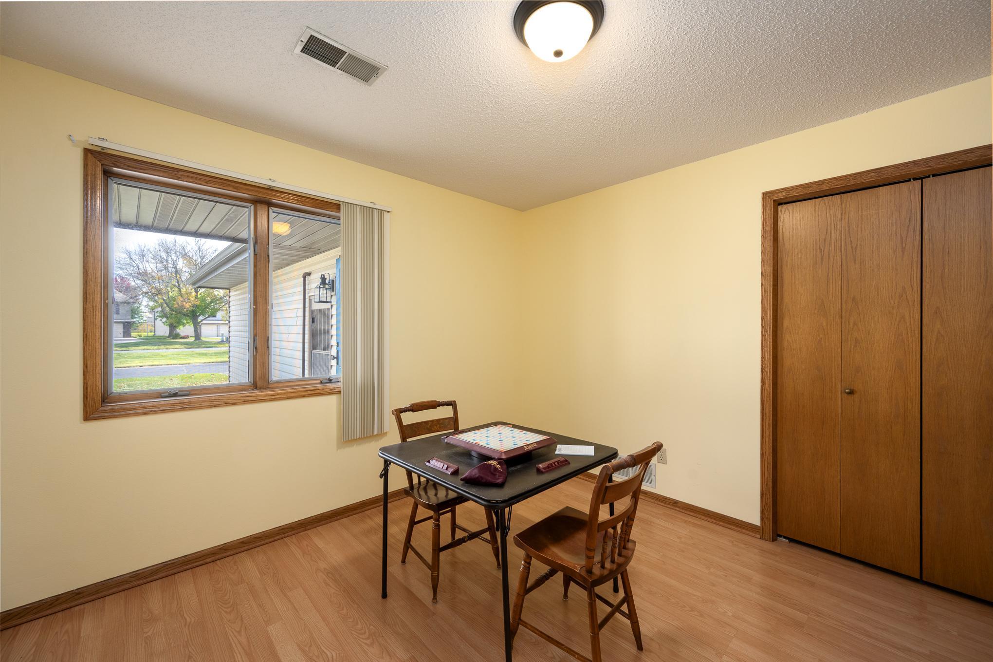606 Pondhurst Drive Property Photo 11