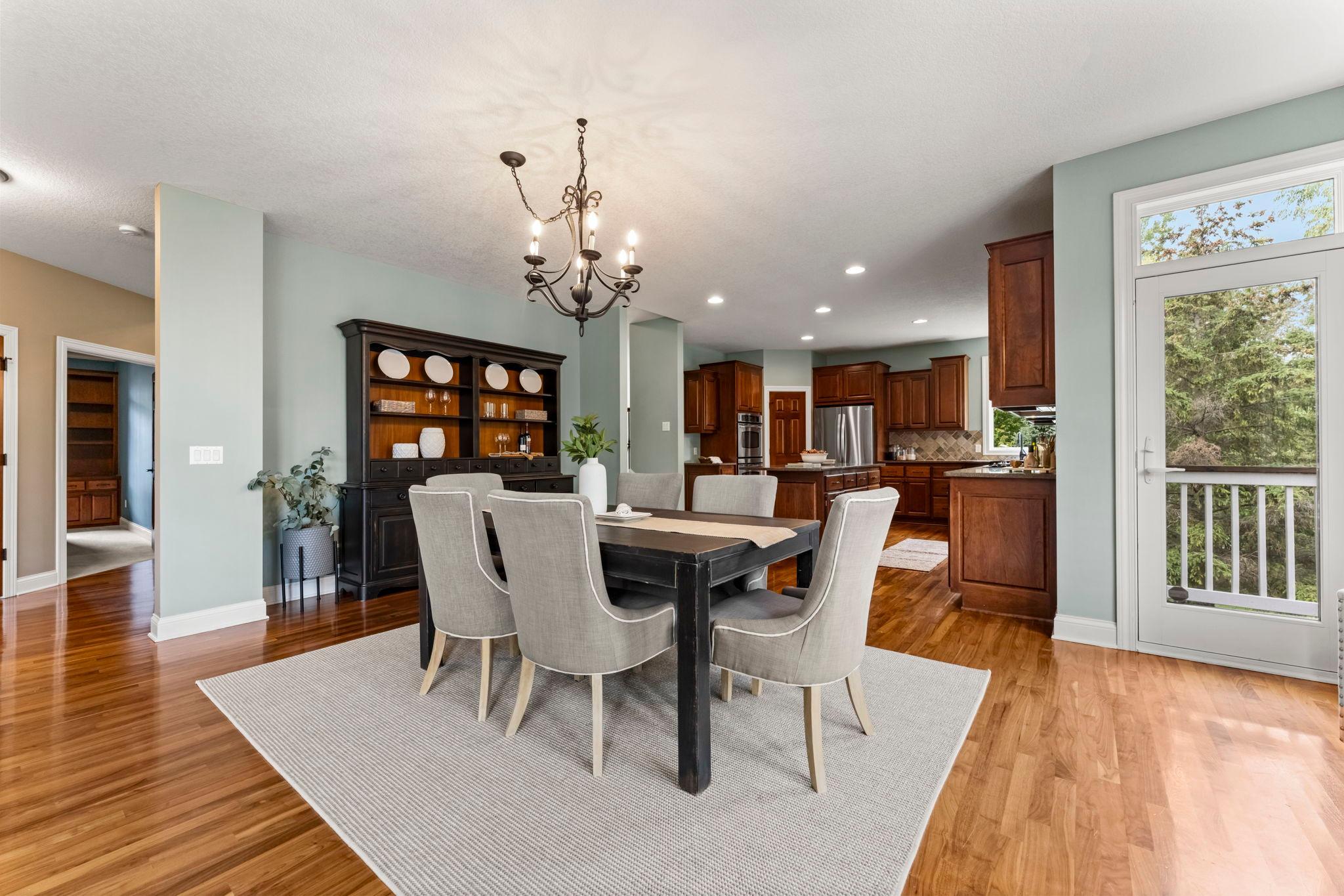 21761 Pine Tree Circle Property Photo 14