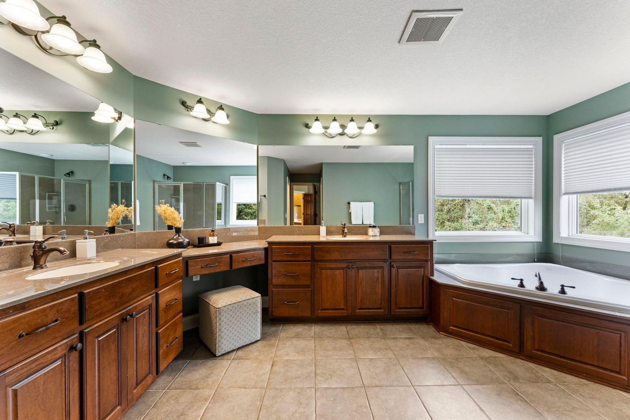 21761 Pine Tree Circle Property Photo 30