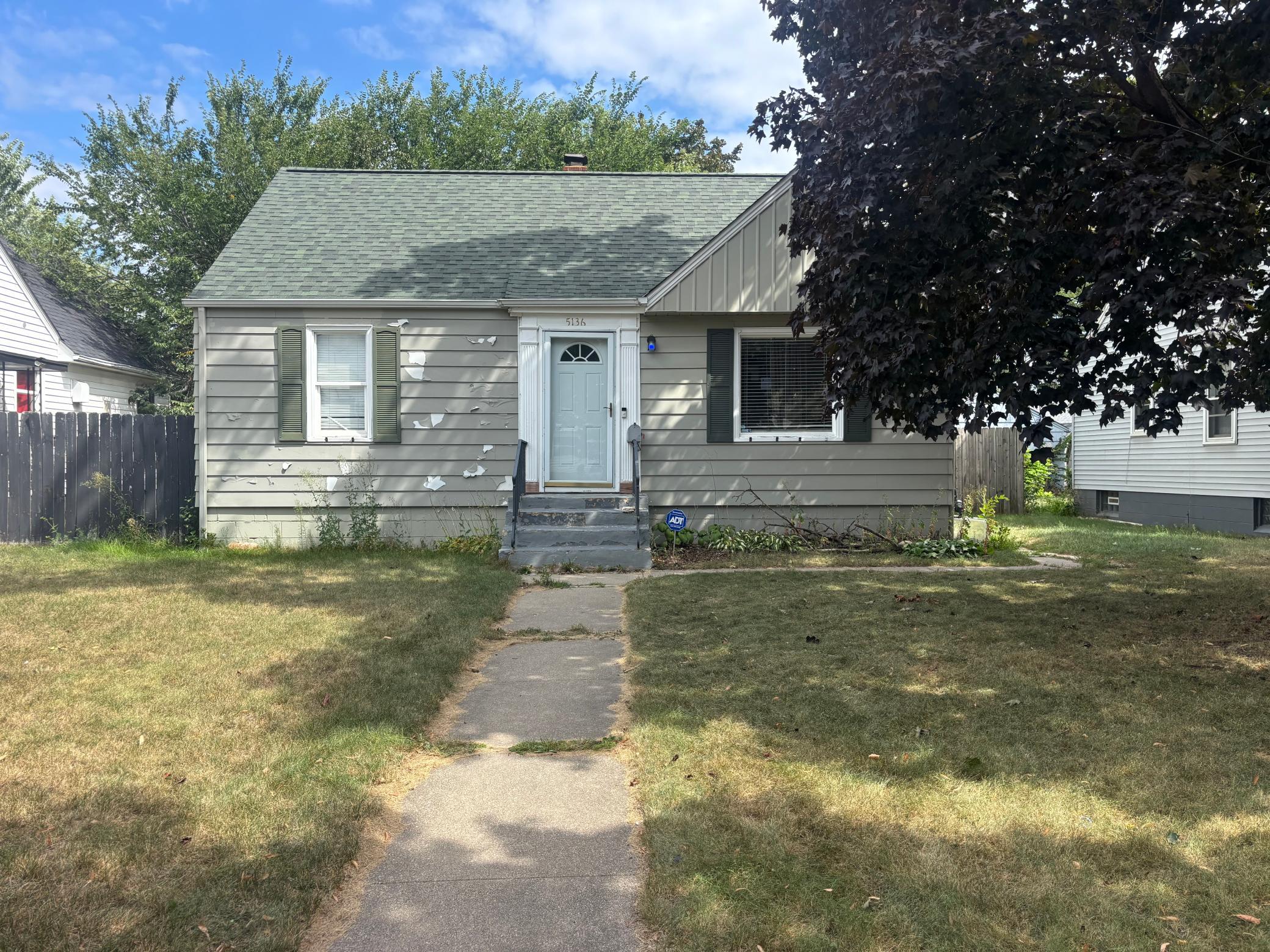 5136 Dupont Avenue N Property Photo 1