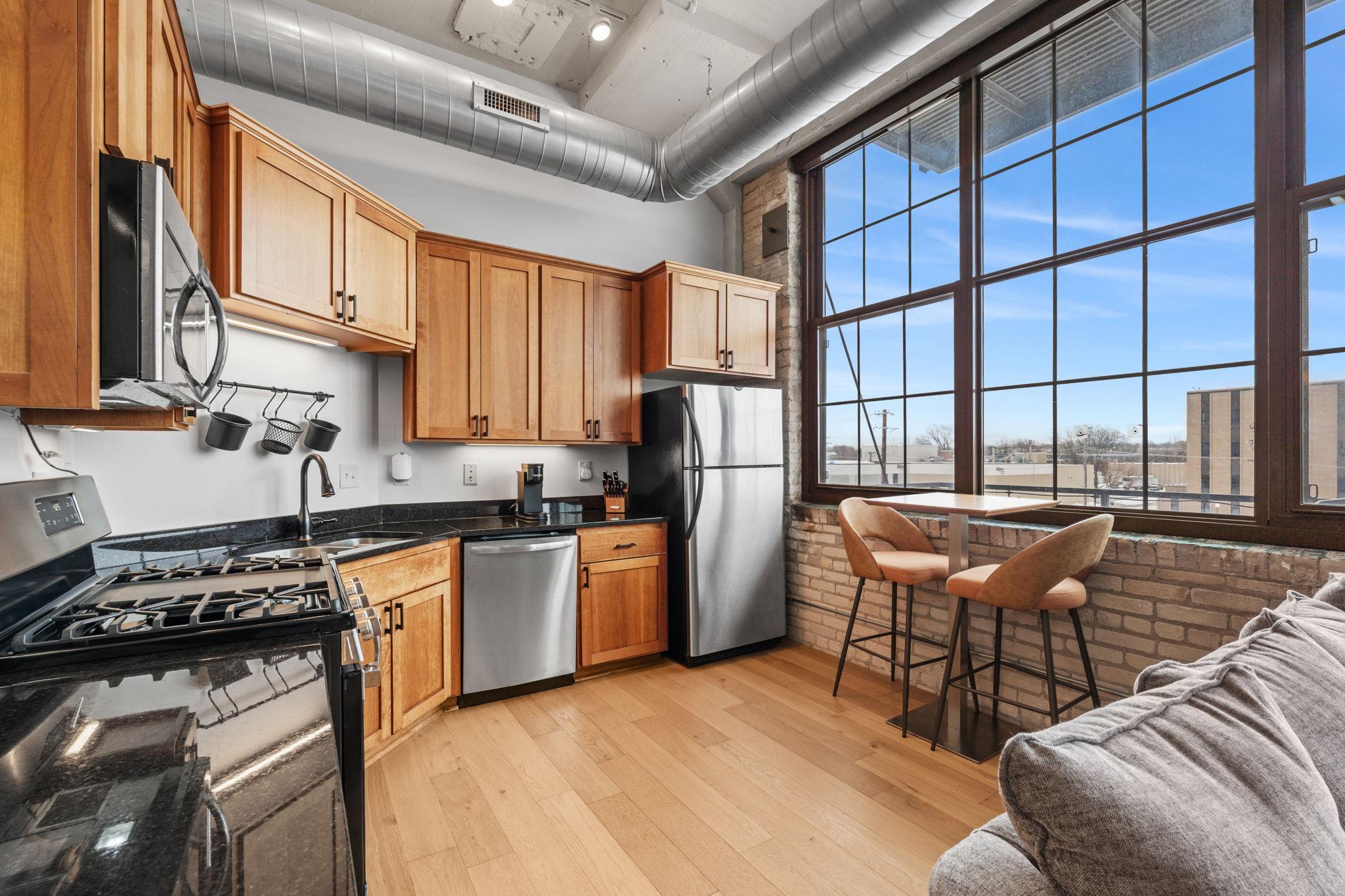 1901 E Hennepin Avenue 306 Property Photo 1