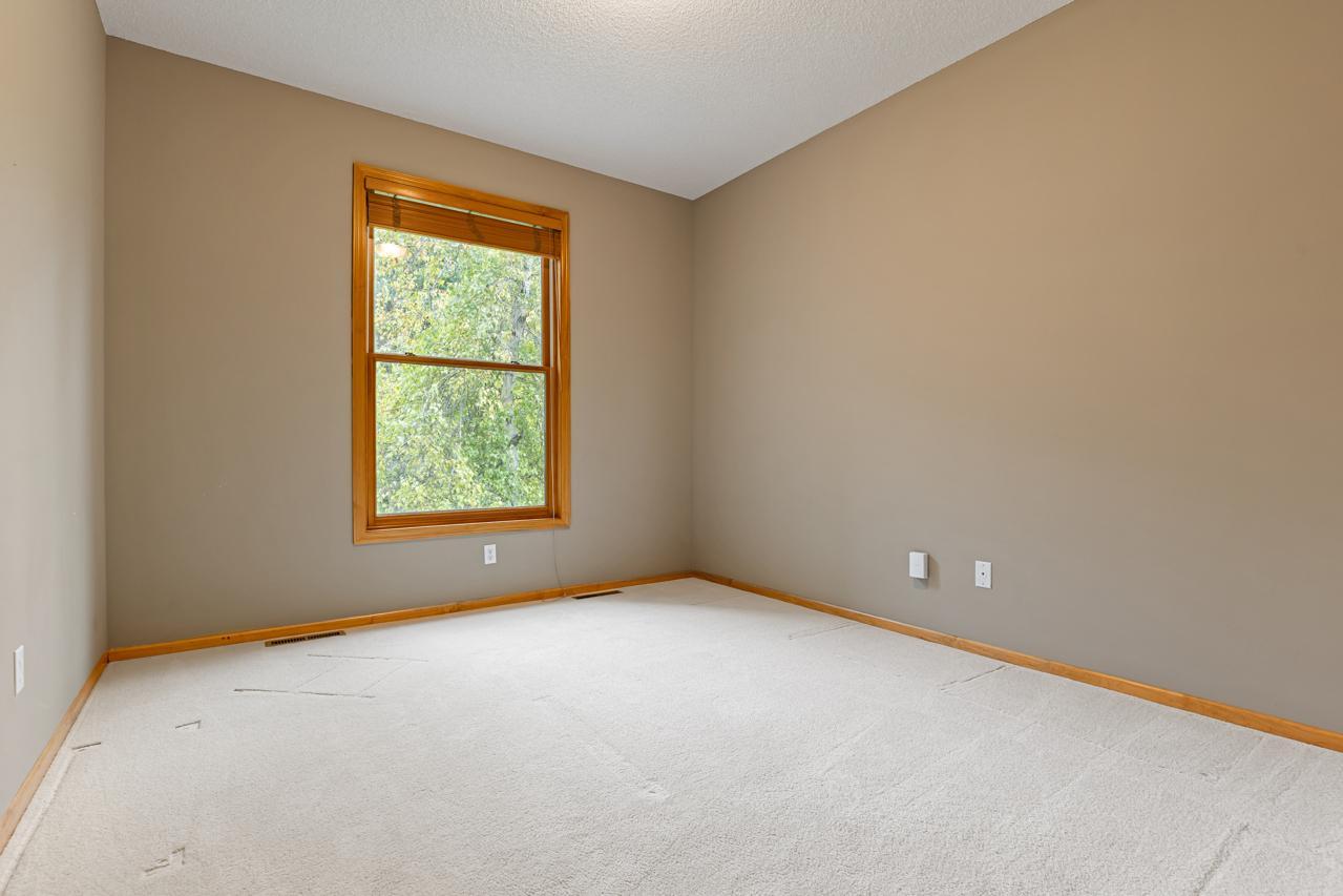 19054 Magenta Bay Property Photo 26