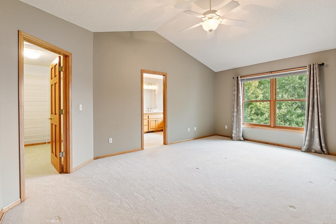 19054 Magenta Bay Property Photo 30