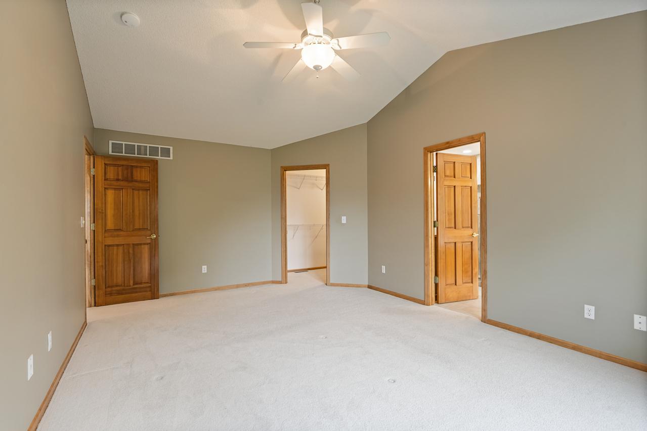 19054 Magenta Bay Property Photo 31