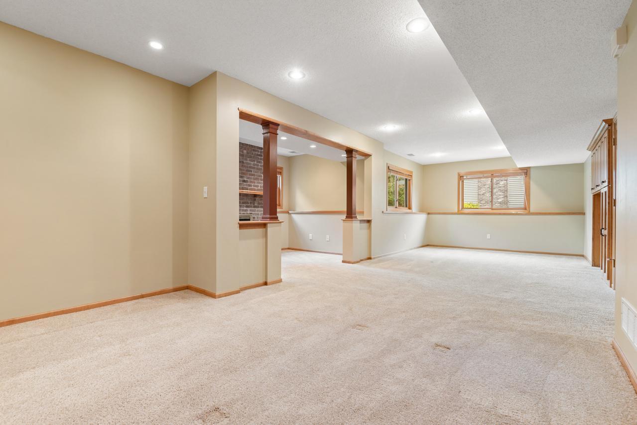 19054 Magenta Bay Property Photo 45