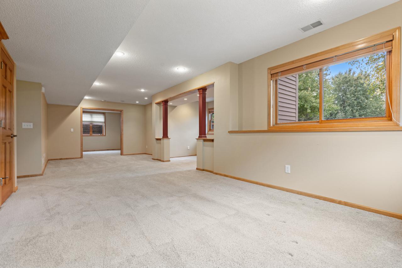 19054 Magenta Bay Property Photo 46