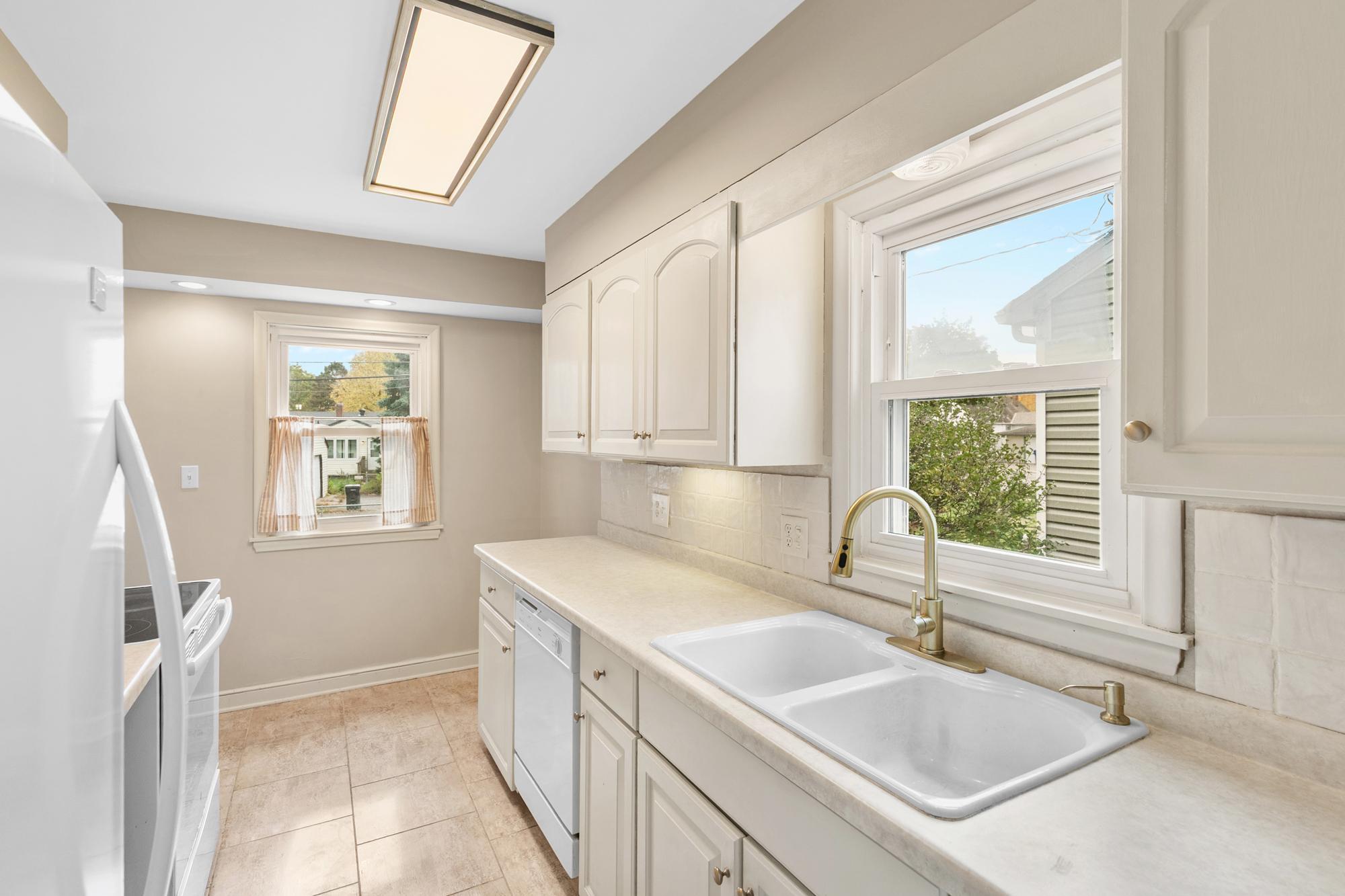 1668 Idaho Avenue E Property Photo 6