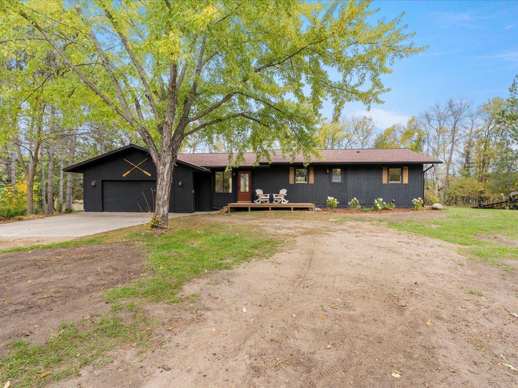 8896 Riverview Lane W Property Photo 3