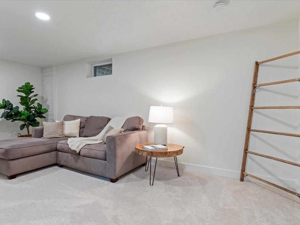 8896 Riverview Lane W Property Photo 23