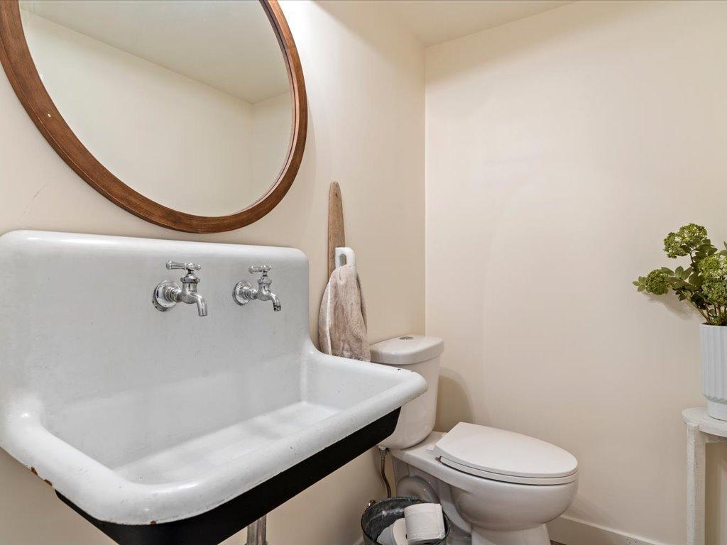 8896 Riverview Lane W Property Photo 25