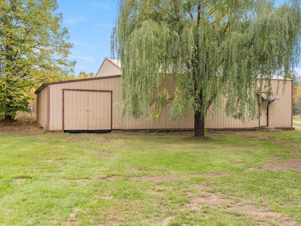 8896 Riverview Lane W Property Photo 36