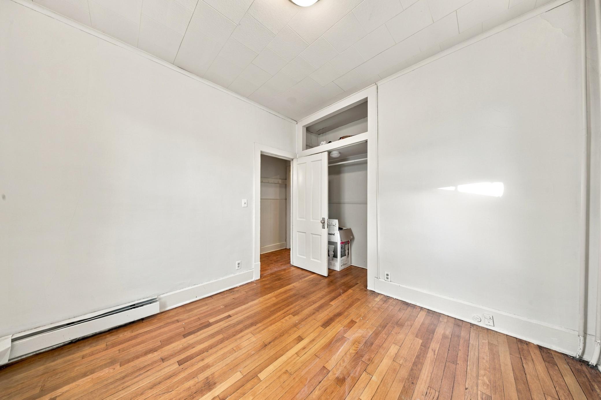 696 5th Street E Property Photo 15