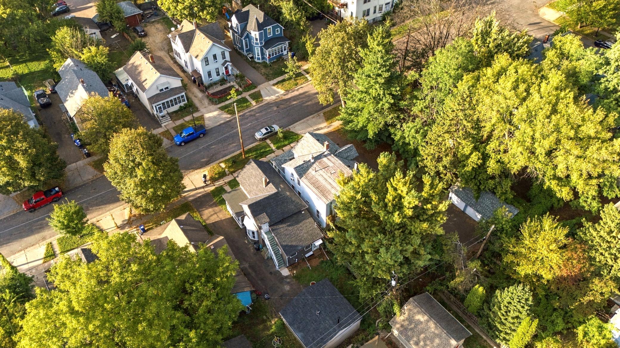 696 5th Street E Property Photo 17