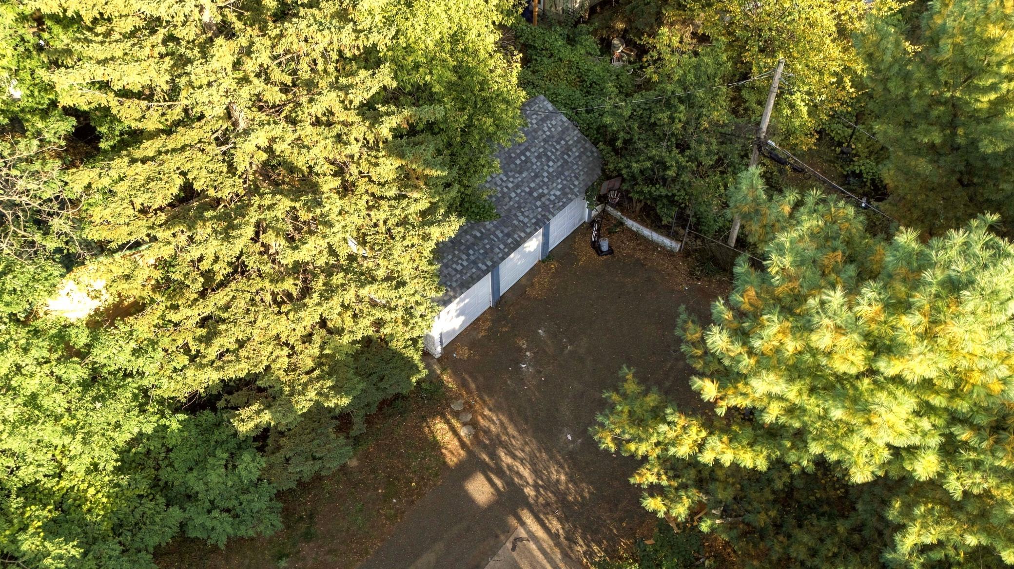 696 5th Street E Property Photo 20