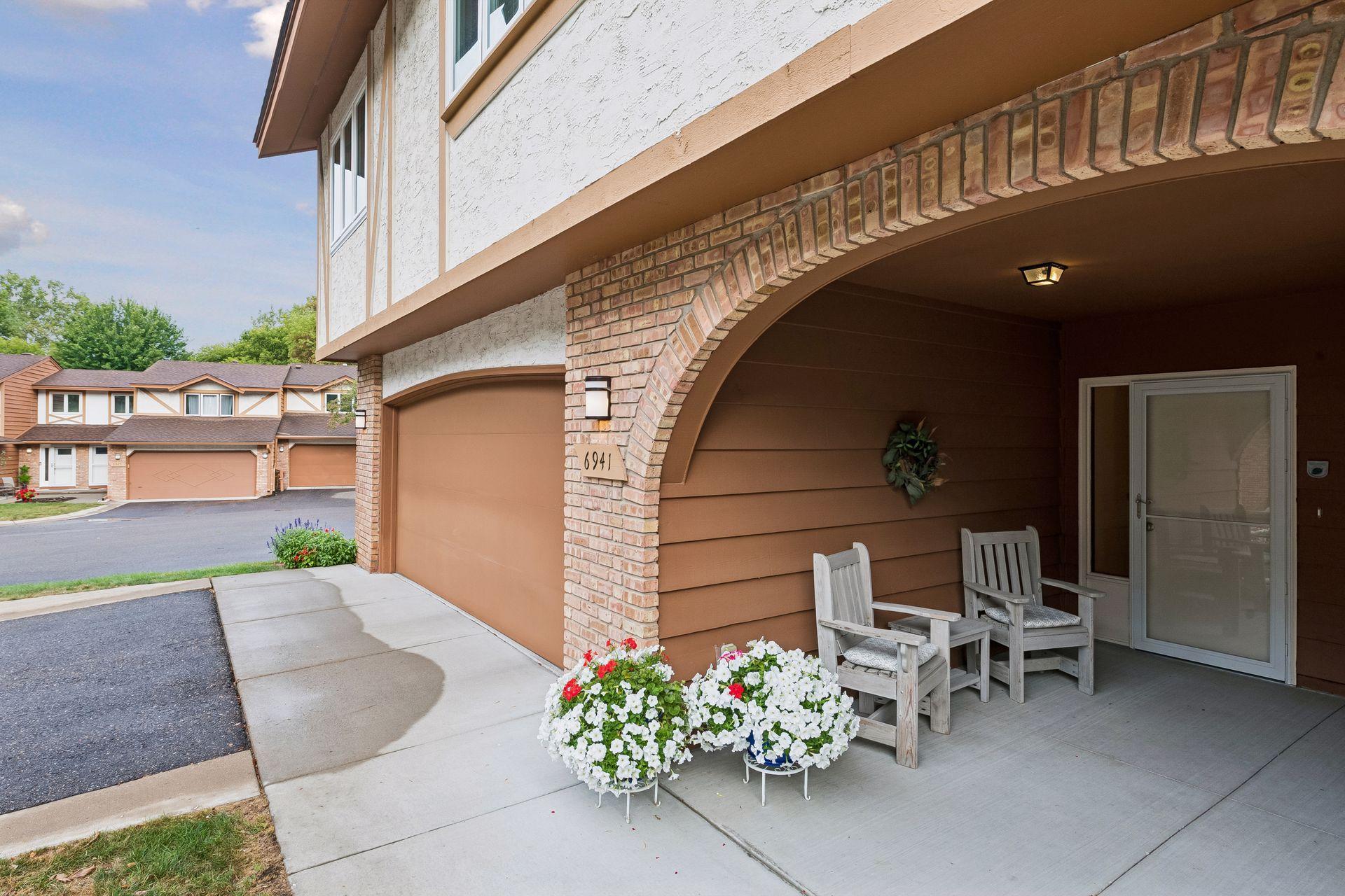 6941 Edenvale Boulevard Property Photo 1