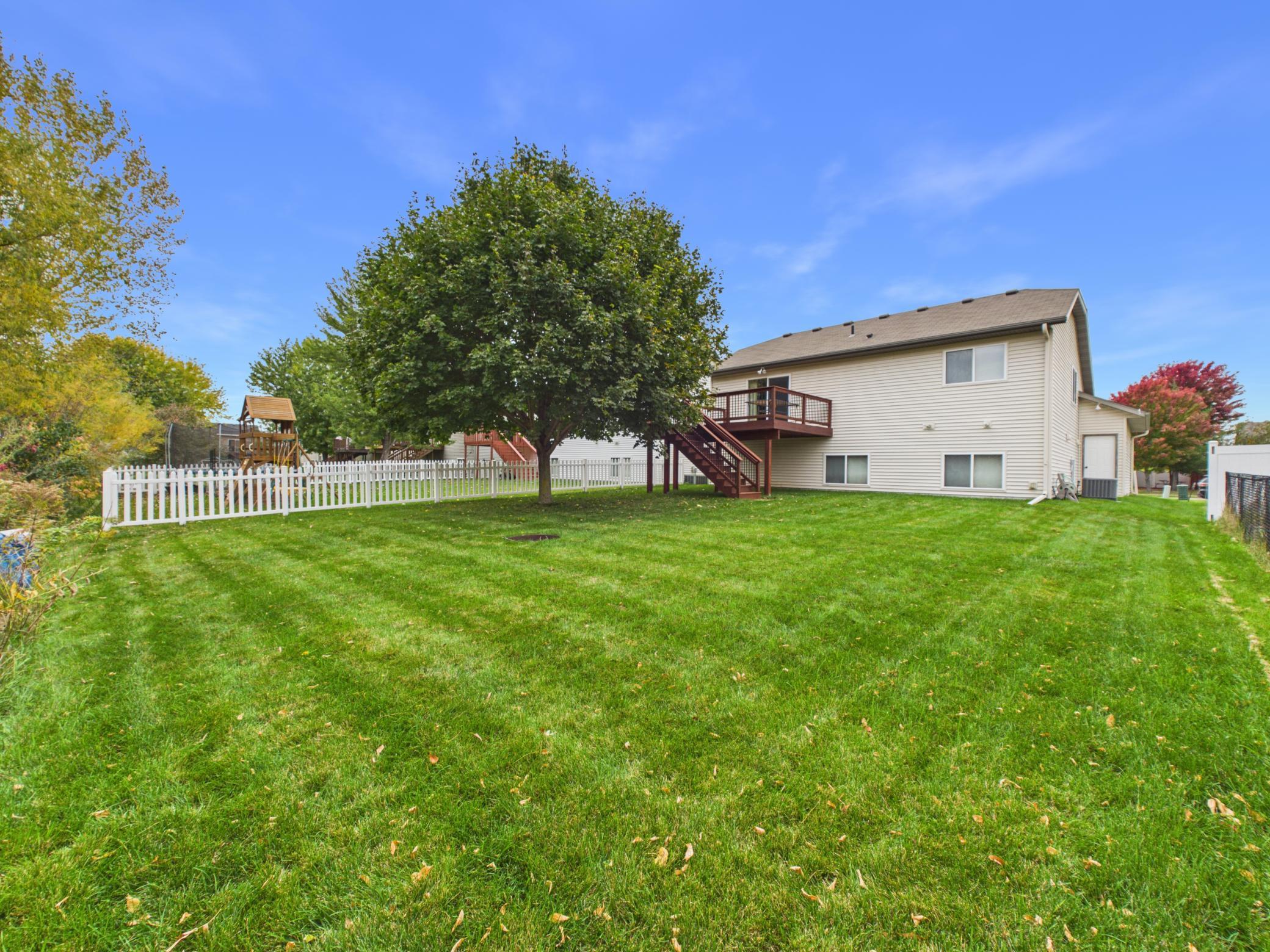 6724 Black Spruce Street Property Photo 3