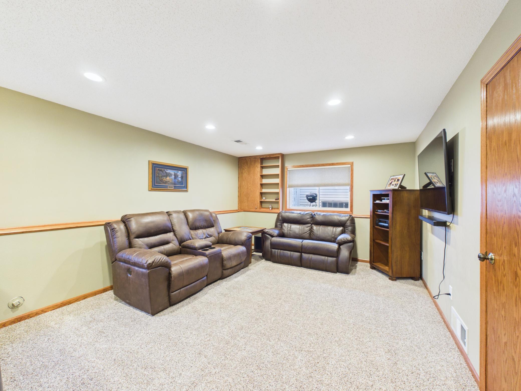6724 Black Spruce Street Property Photo 18