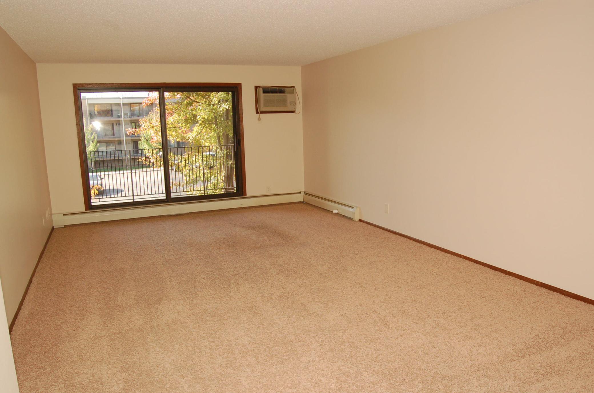 1887 Silver Bell Road 219 Property Photo 2